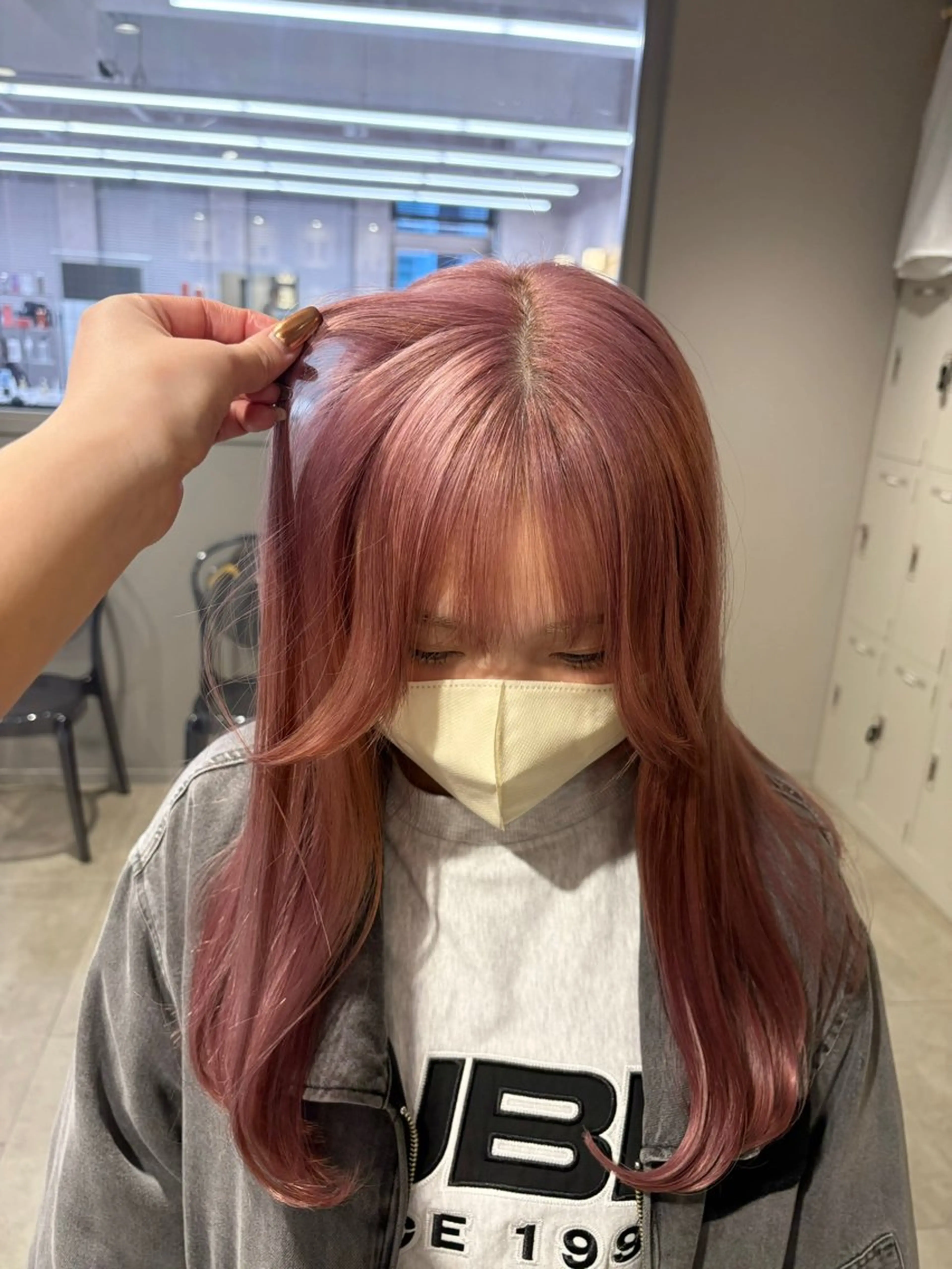 カラー ヘアカラー トリートメント 透明感ベージュ🤎 ナチュラルレイヤーのヘアスタイル