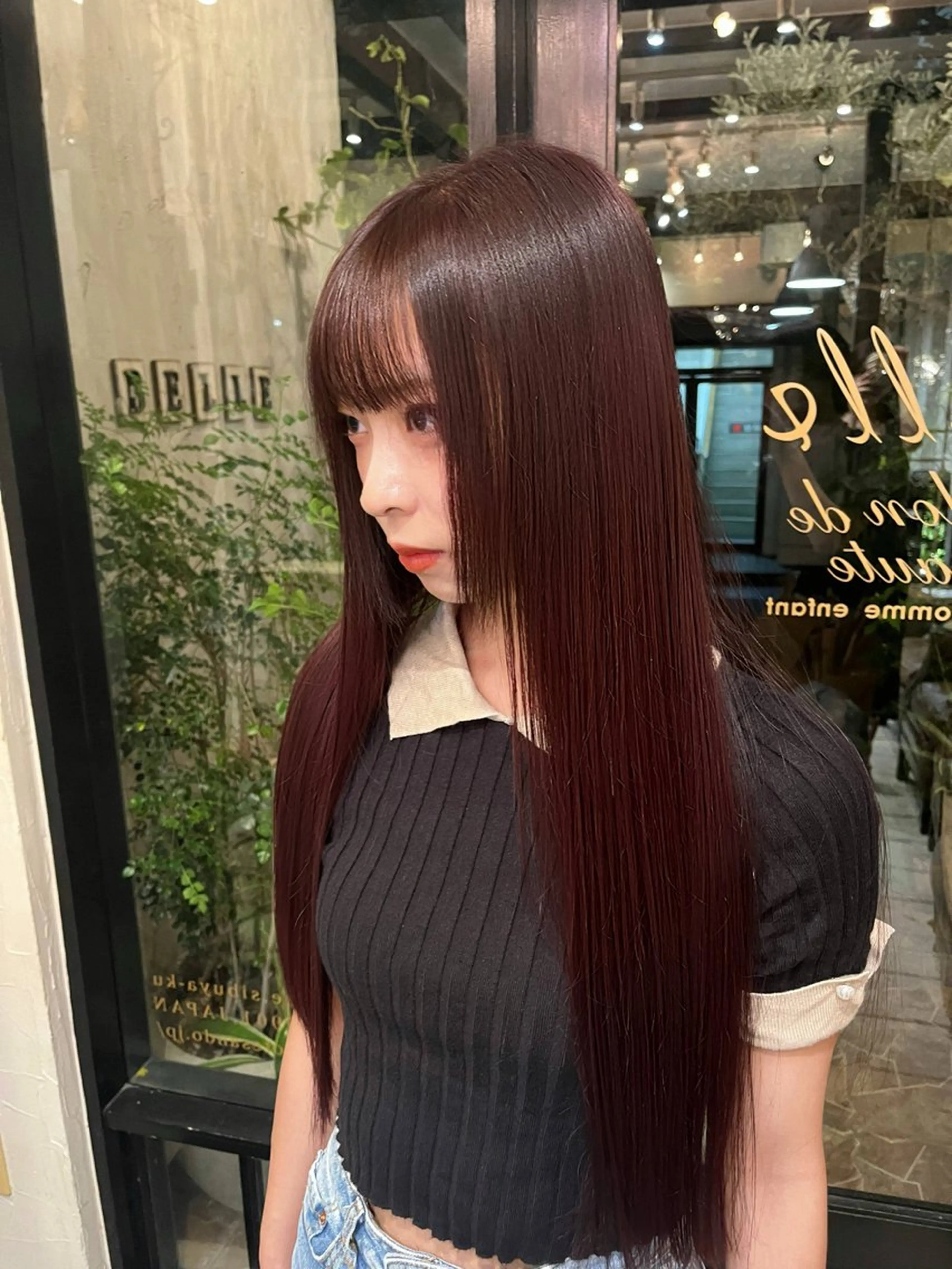 ロング カラー ブラウンカラー りく　レイヤーカット ケアブリーチのヘアスタイル