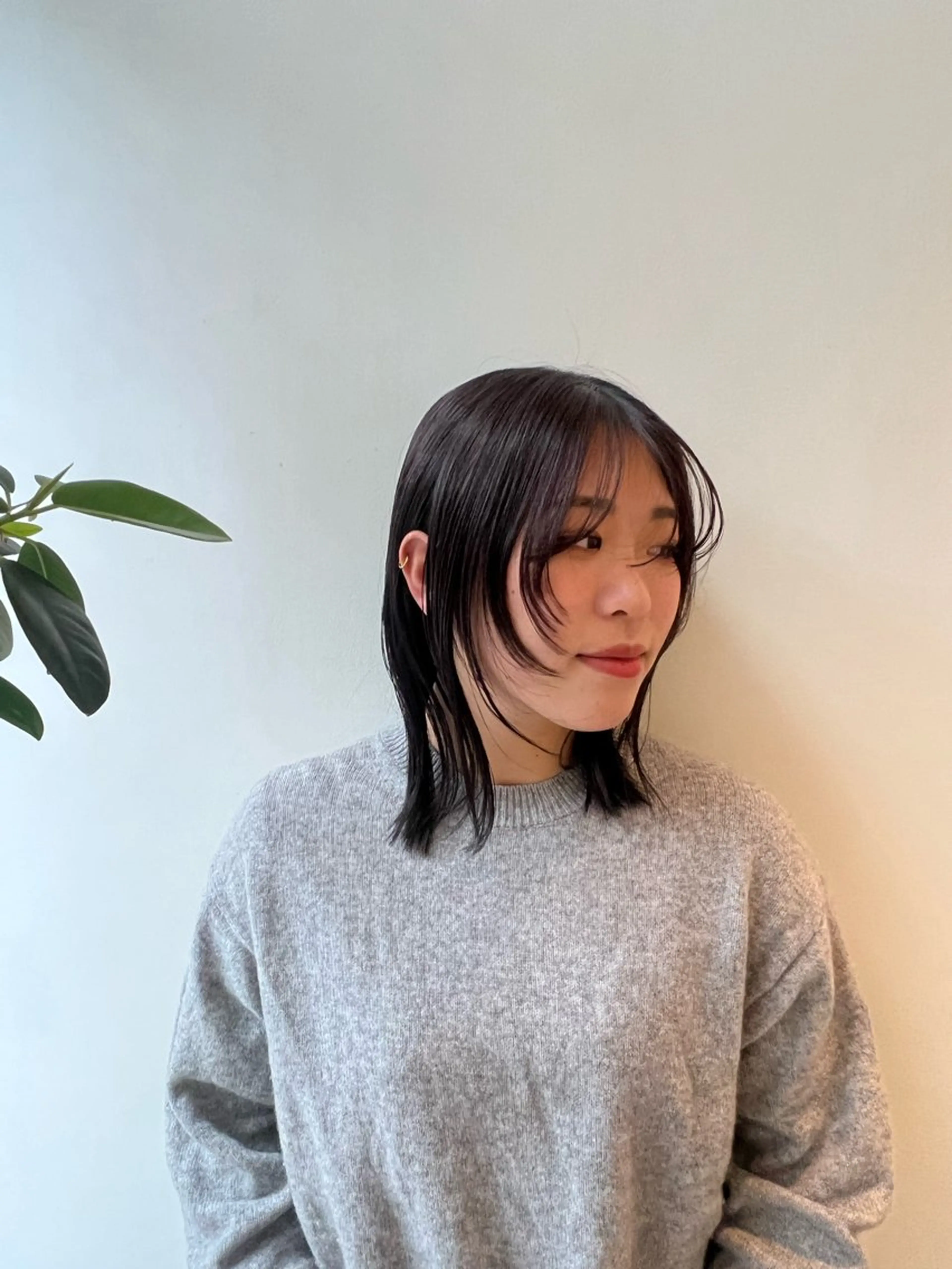 ミディアム カラー 透明感カラー オリーブカラー レイヤーカット hairdo千葉店 カワサキ　マナのヘアスタイル