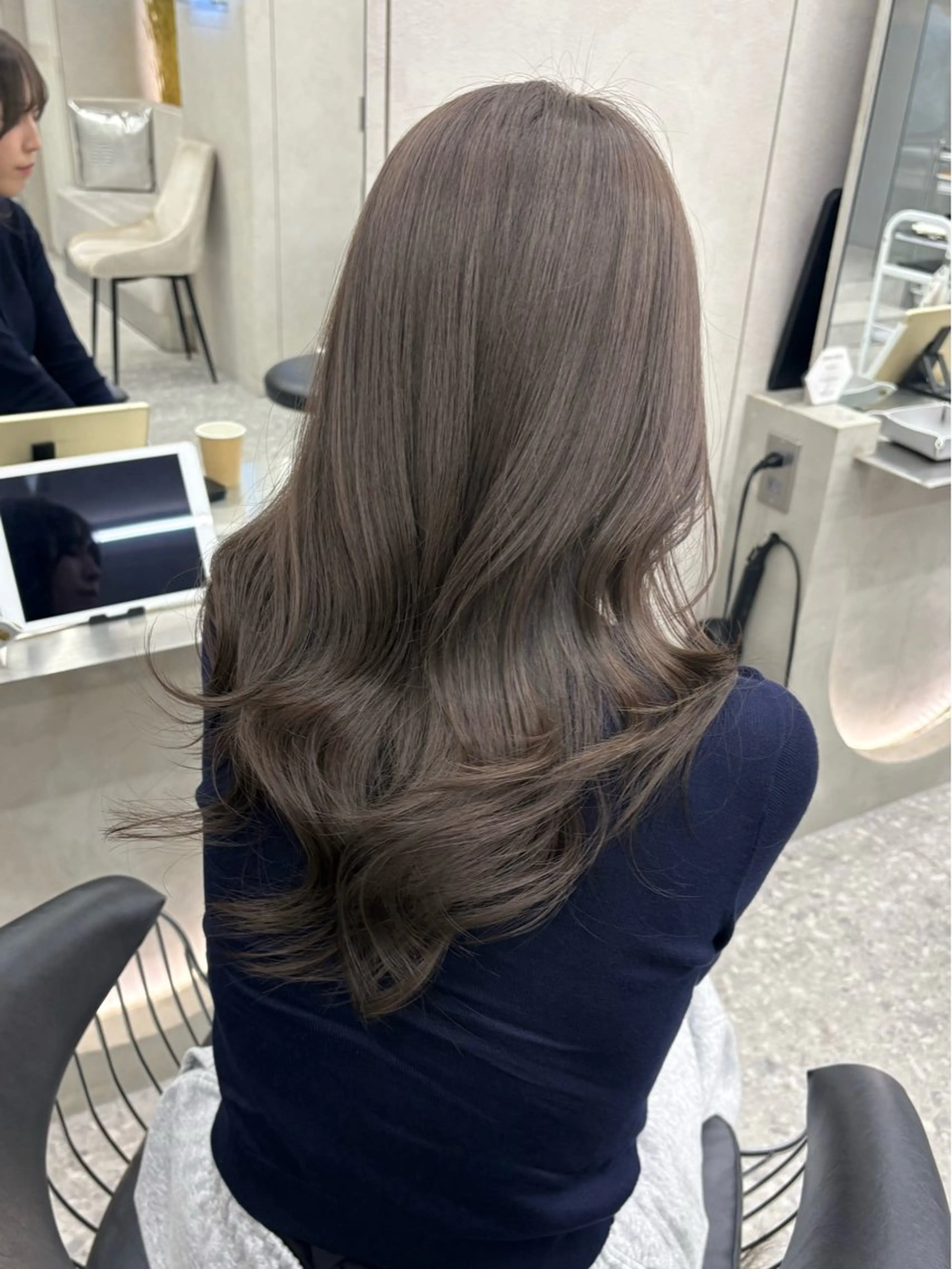 ミディアム ヘアアレンジ カット ヘアカラー トリートメント fumika🎀 ベージュのヘアスタイル