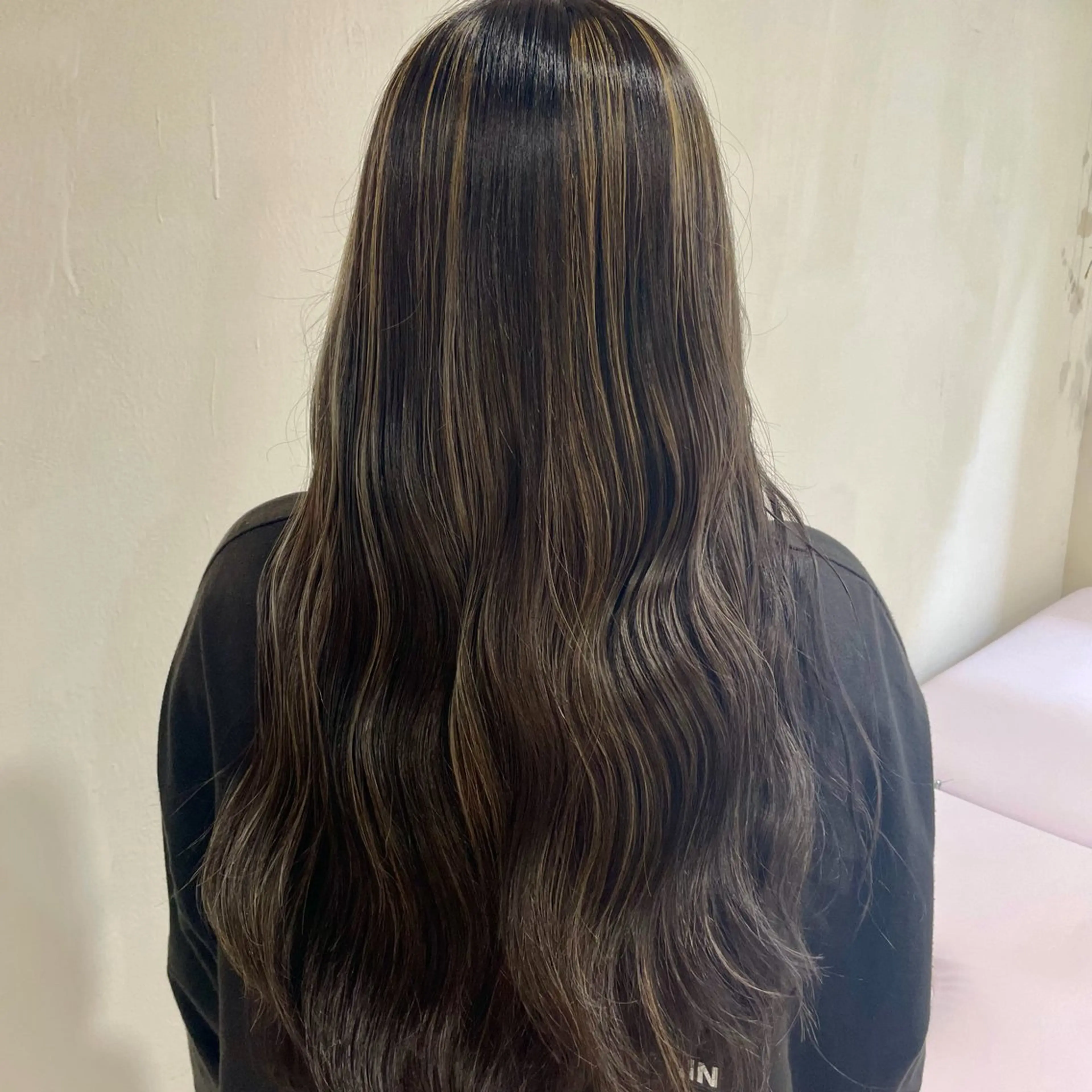 ロング カラー ルプラボウ 神谷有音/艶髪のヘアスタイル