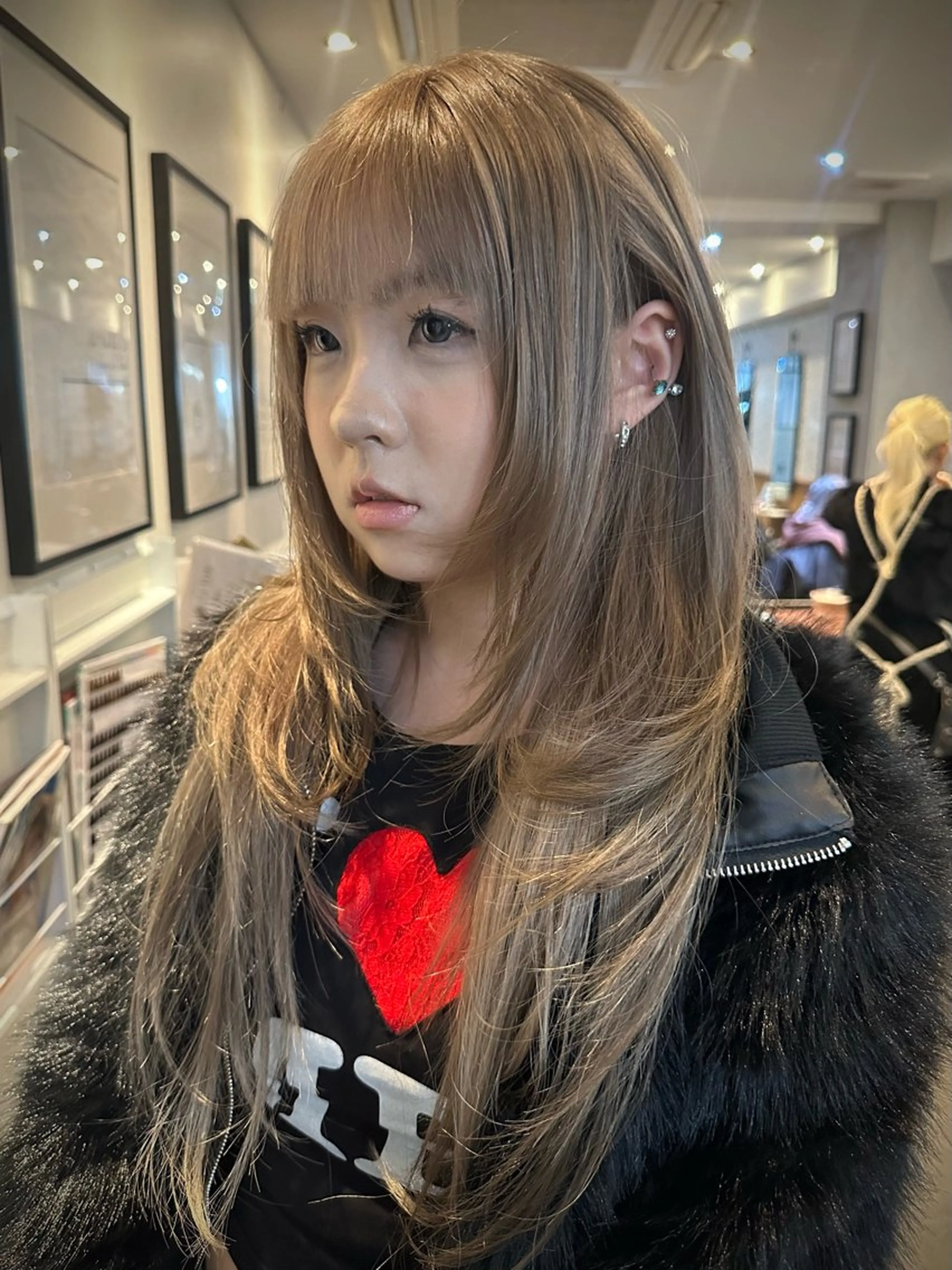 ロング カット ヘアカラー トリートメント ブリーチ・レイヤ ー特化🔥 ちかまるのヘアスタイル