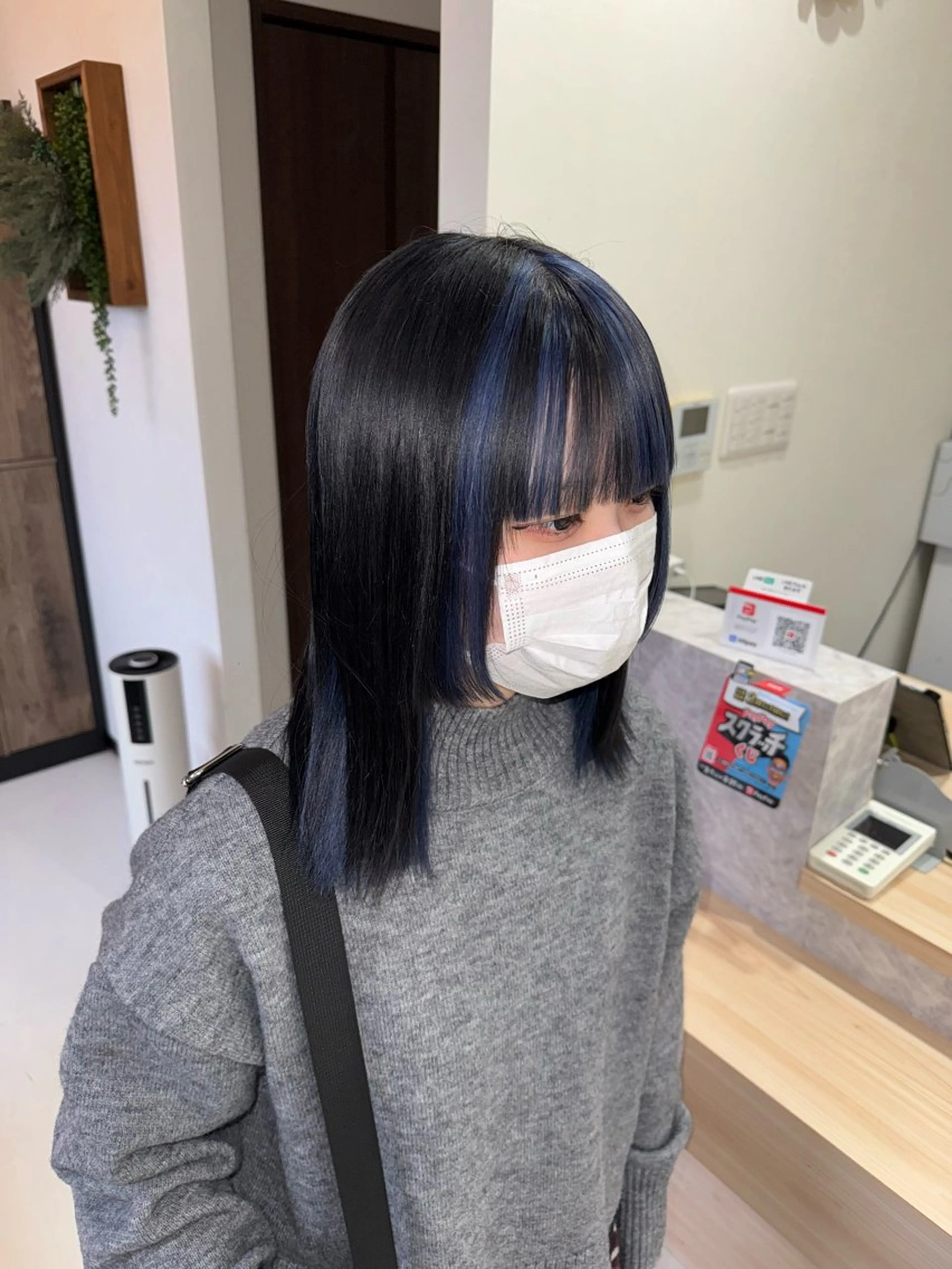 ミディアム ヘアカラー 手塚 麗のヘアスタイル