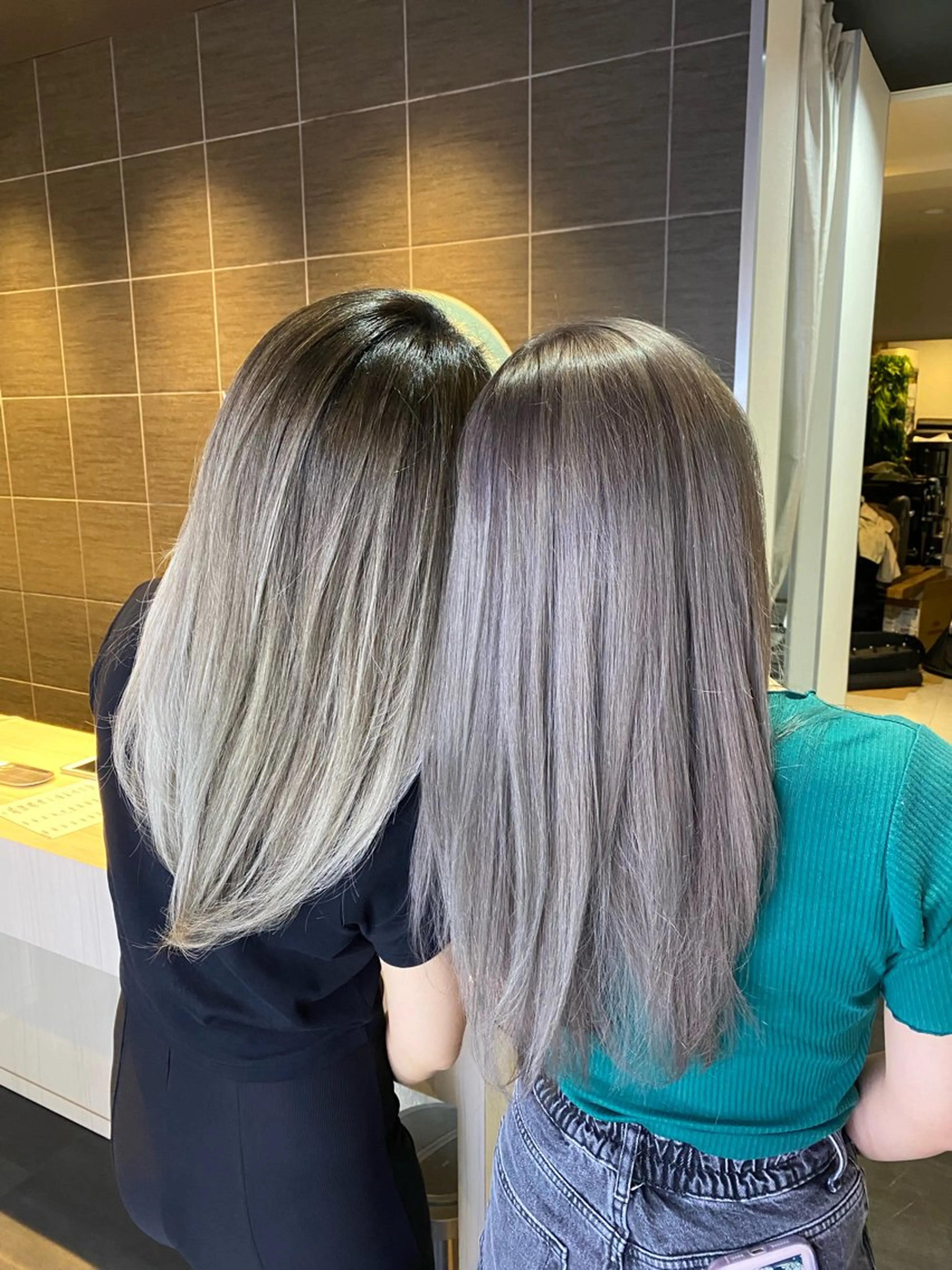 ミディアム 呉屋 愛音のヘアスタイル