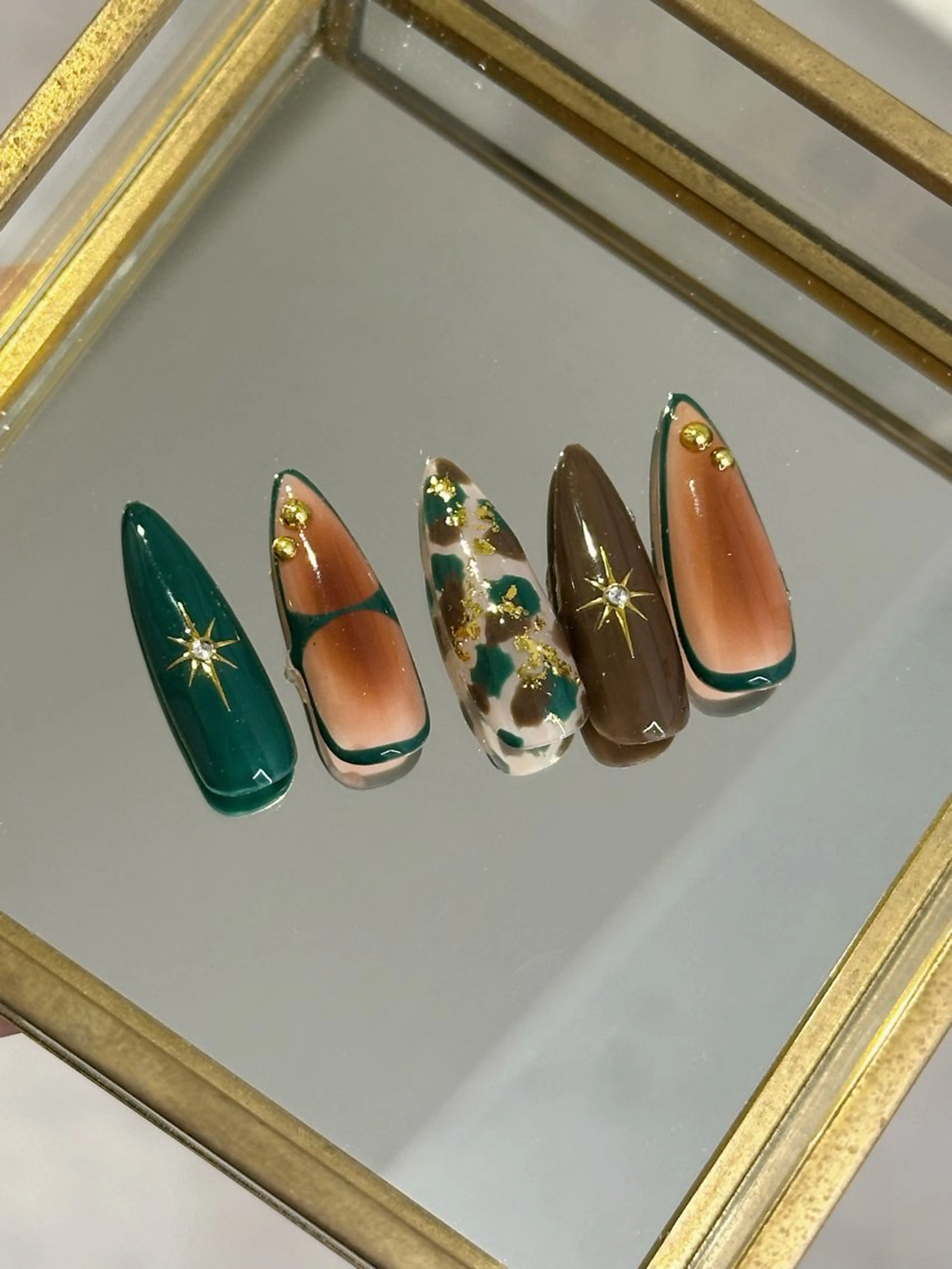 ネイル ハンドネイル 西田 花音のネイルデザイン