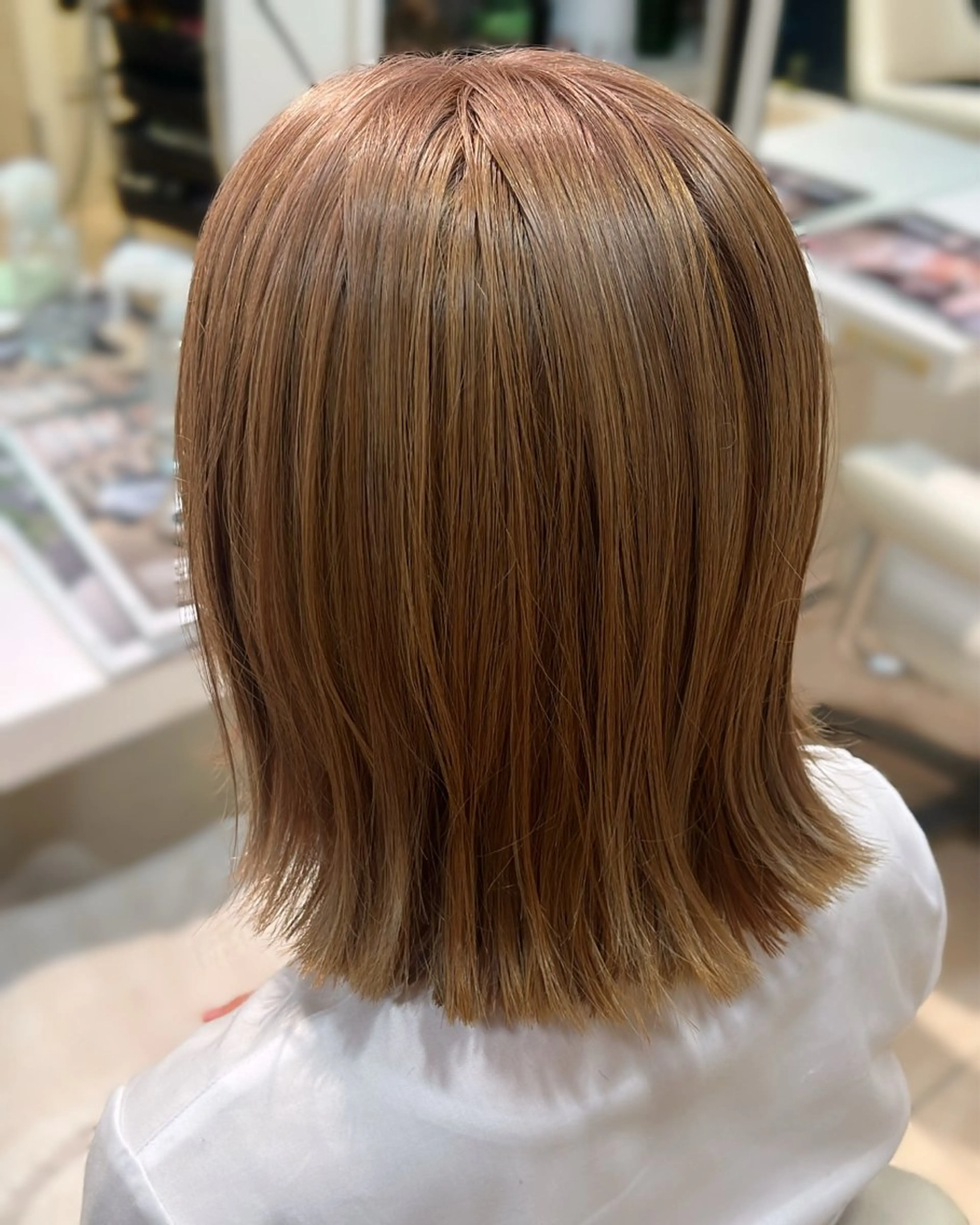 ミディアム カラー ヘアアレンジ ベージュカラー ボブ 外ハネヘア ヘアカラー ️ちば🩵JILLE 恵比寿 透明感カラーのヘアスタイル
