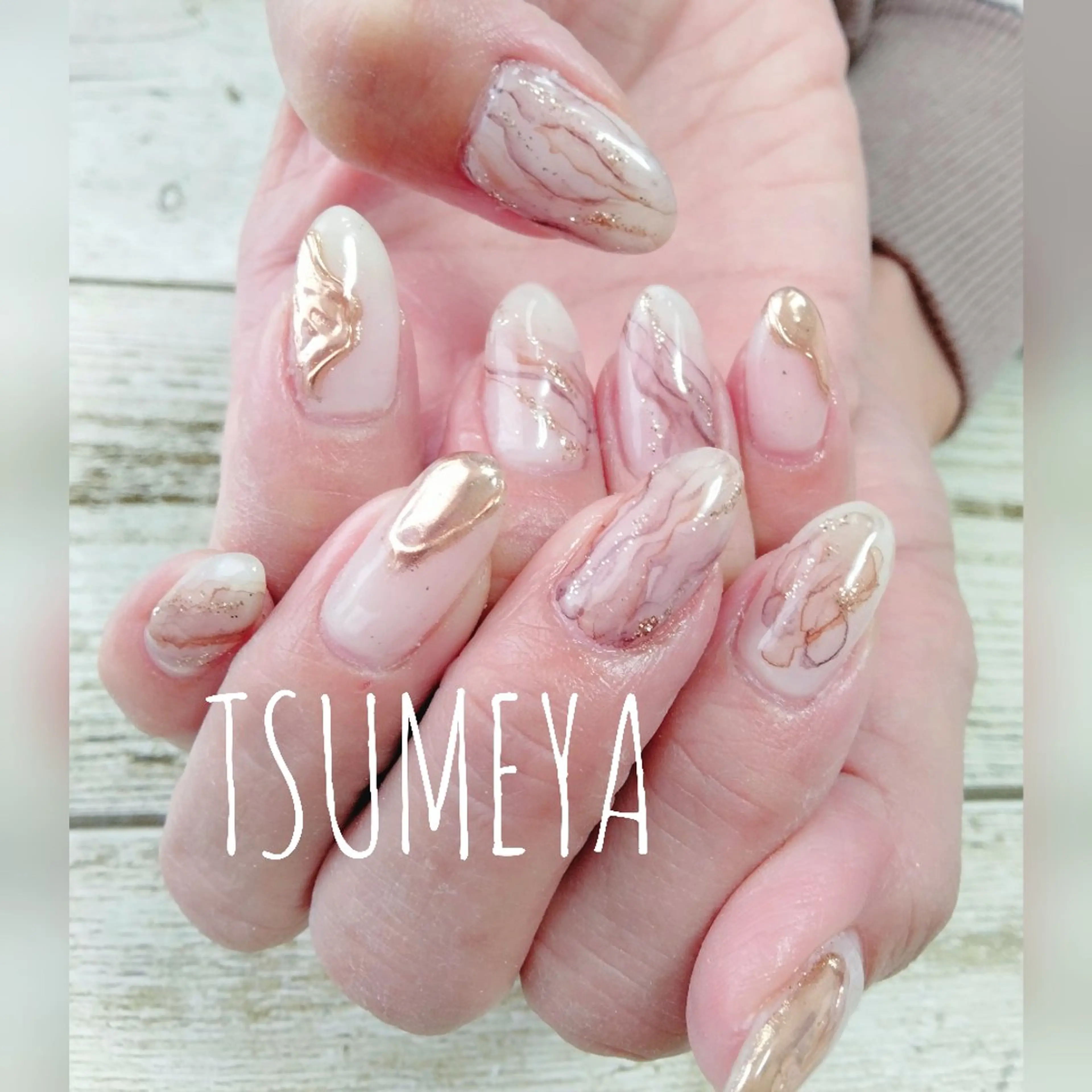 ネイル ミラーネイル ニュアンスネイル ハンドネイル _TSUMEYA _のネイルデザイン