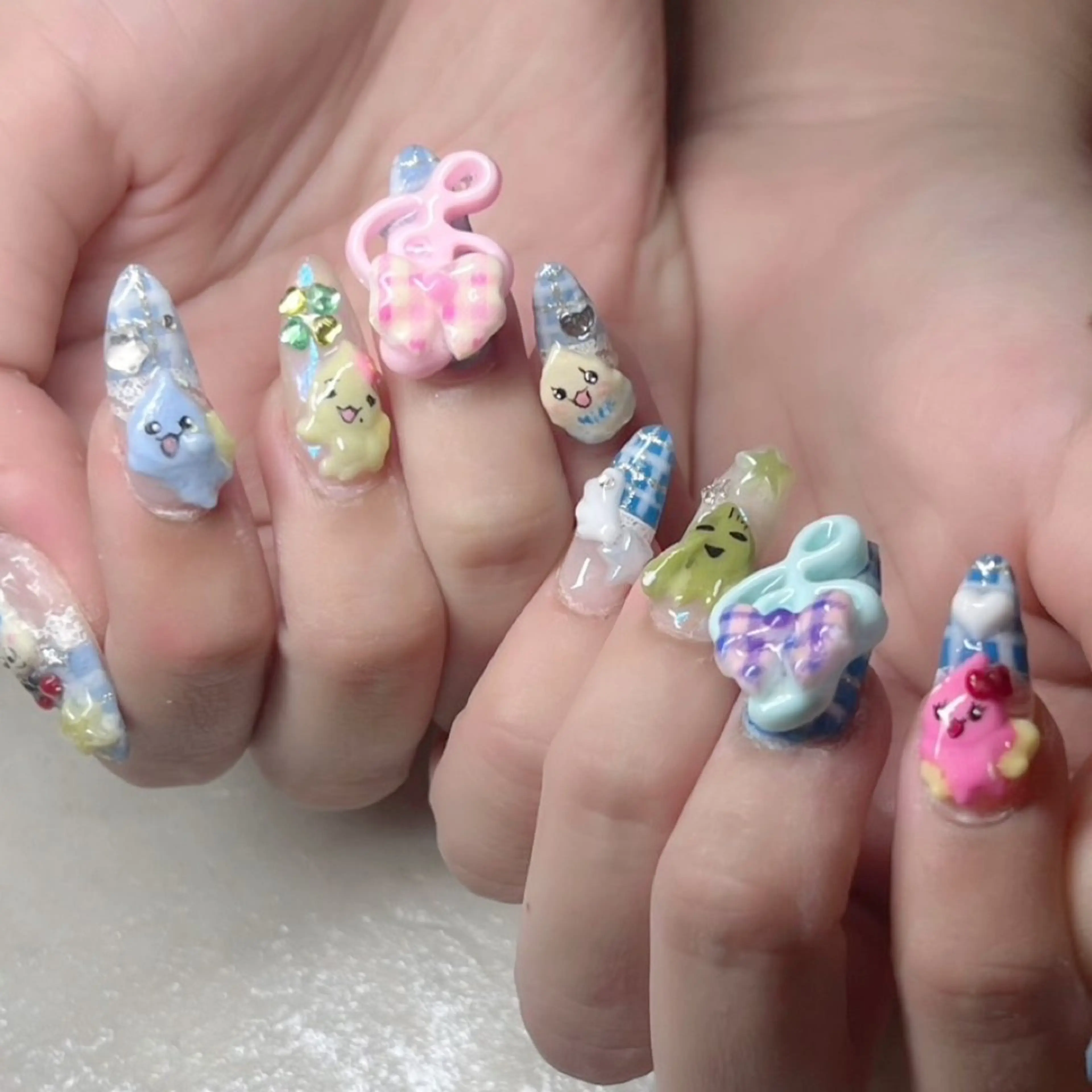 ネイル ハンドネイル mimi 高石桃朱のネイルデザイン