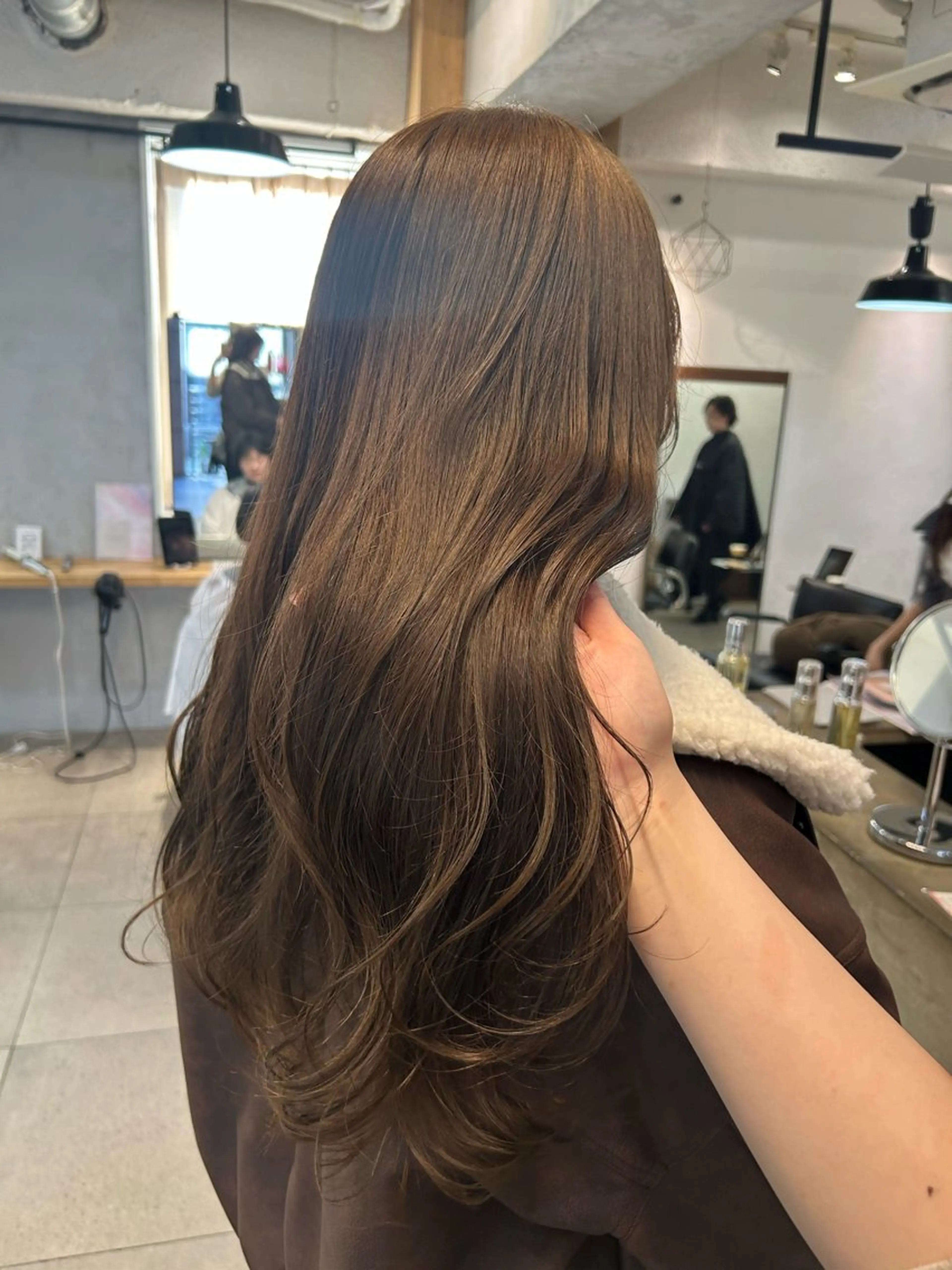 ロング レイヤーカット ヘアカラー トリートメント LOE所属・LOE Yuuka/42🩵のヘアスタイル