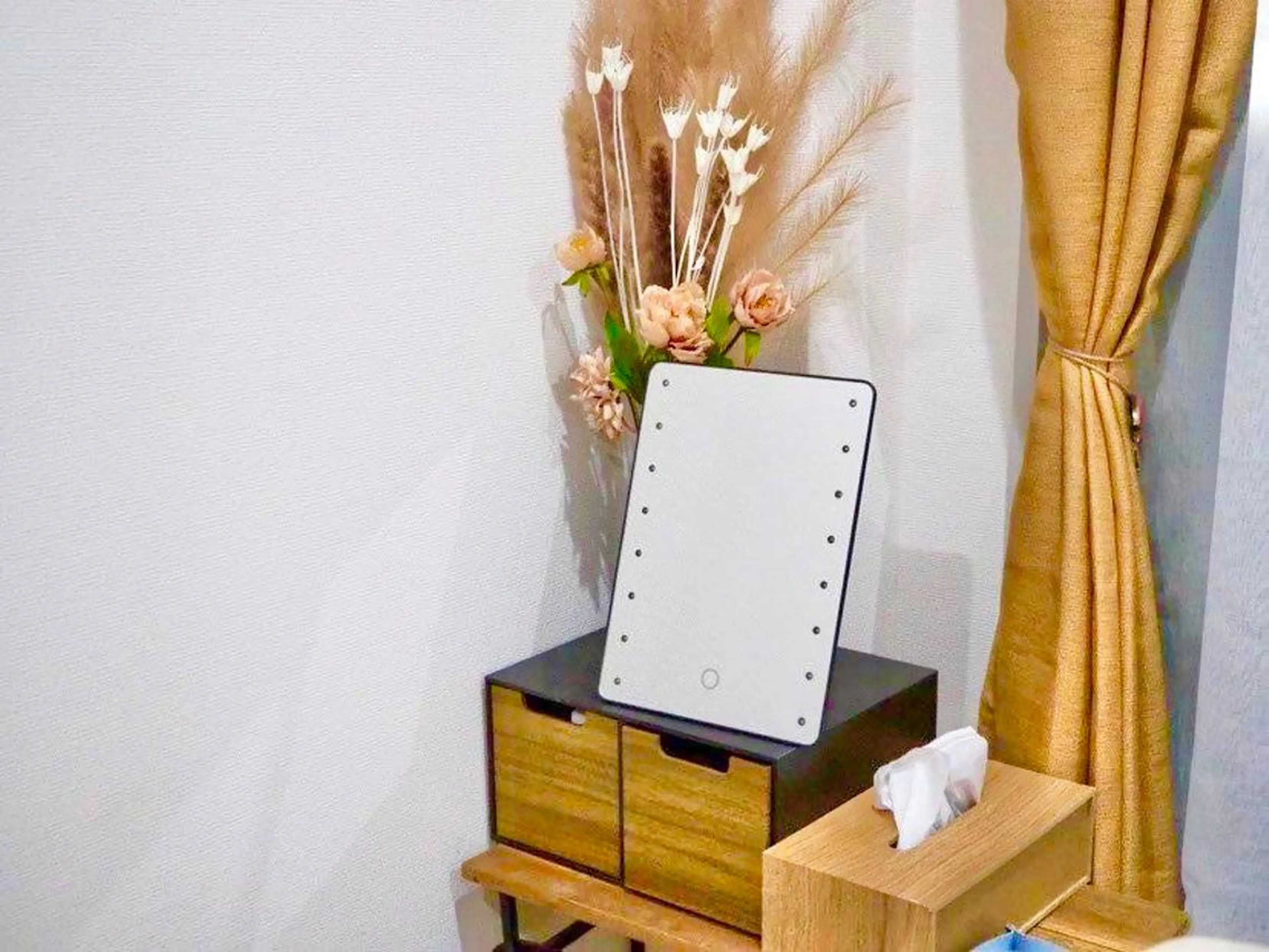 ネイル マツエク・マツパ アイブロウ 韓国風マツエク パリジェンヌラッシュリフト まつげパーマ ワンホンマツエク 長さ出し ハンドネイル フットネイル ハンドケア Nail&eye Belire 新宿のネイルデザイン