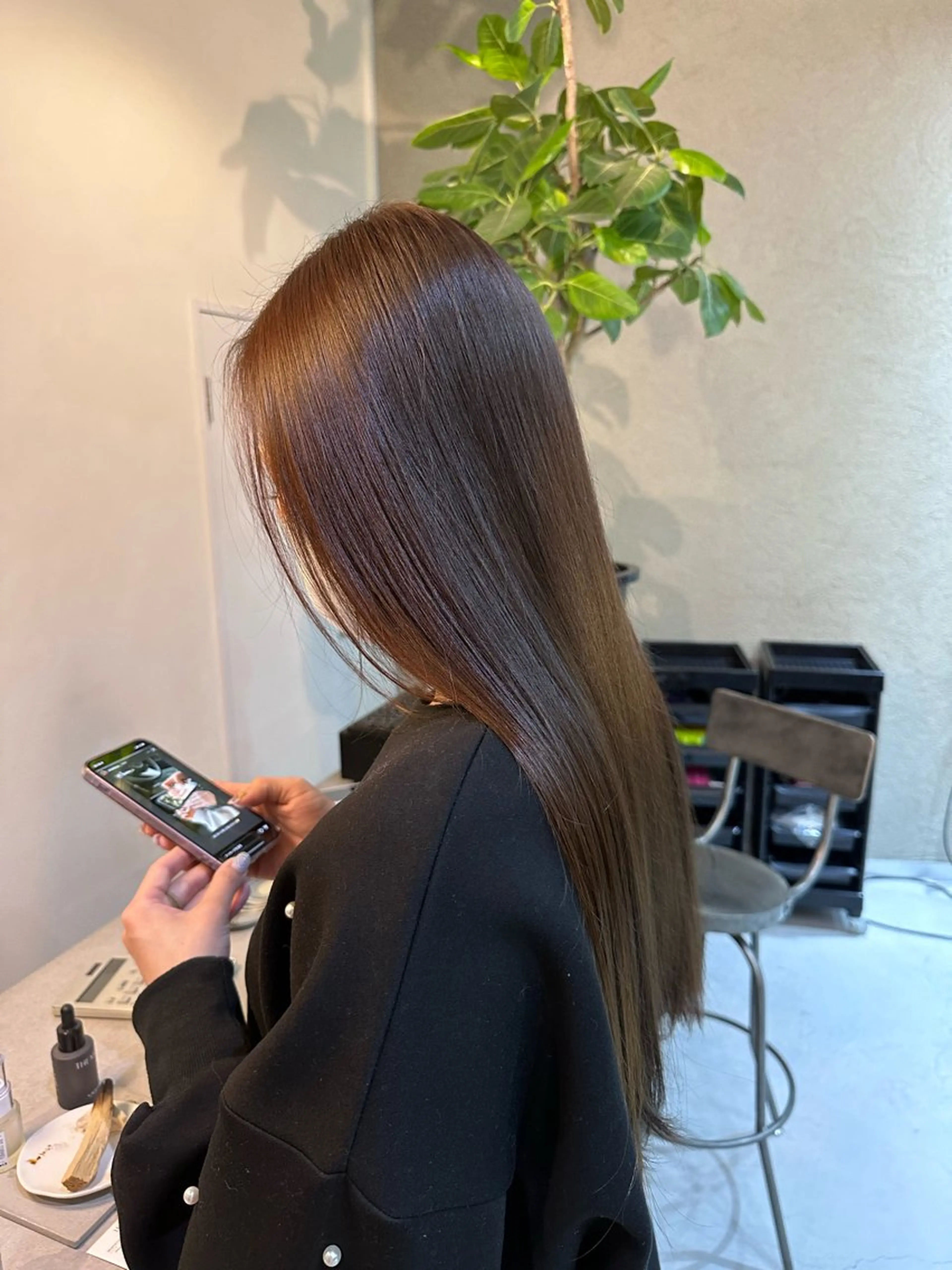 ロング Shiro RENのヘアスタイル