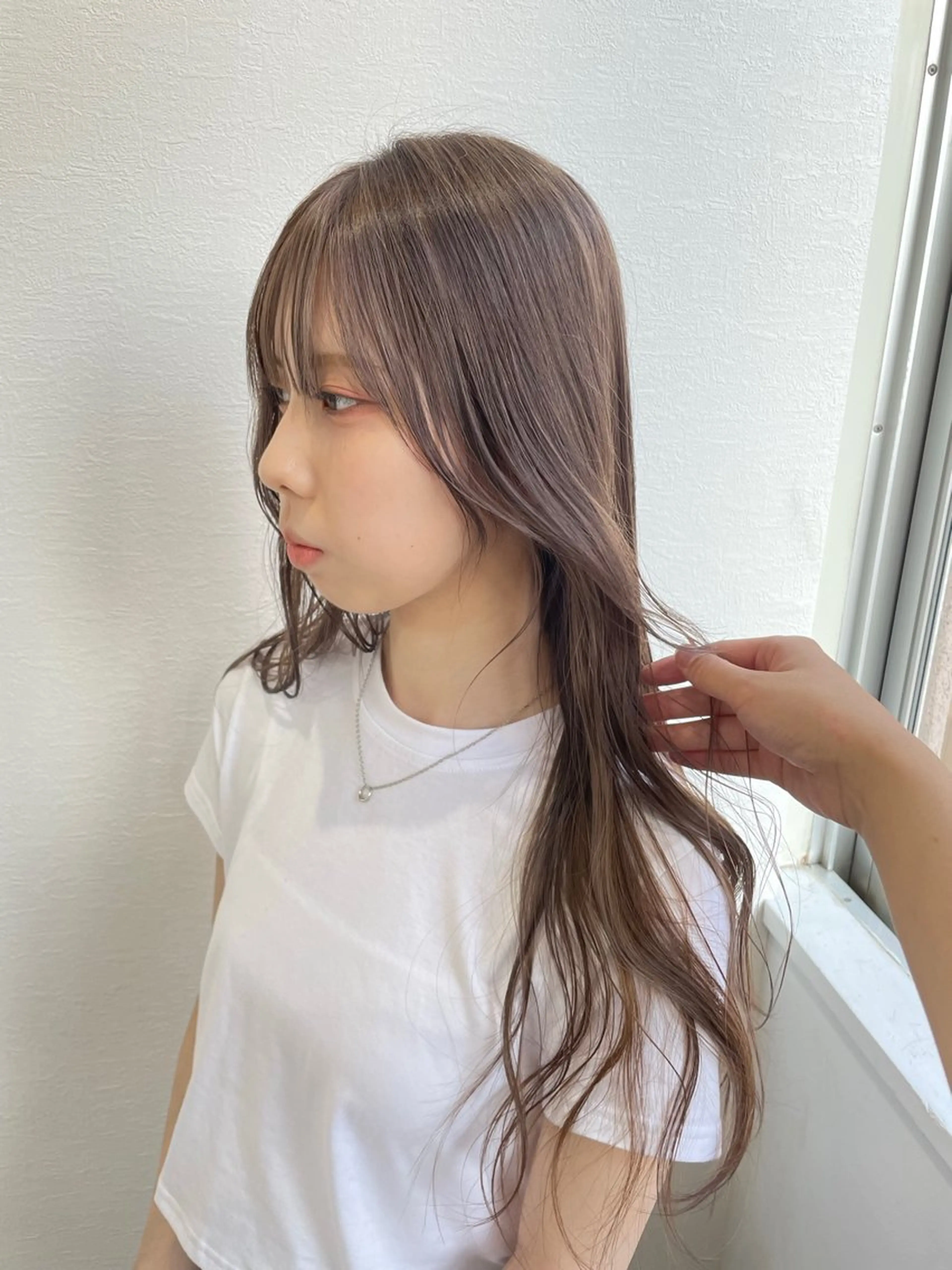 ロング カラー une所属・kunimi harukaのヘアスタイル