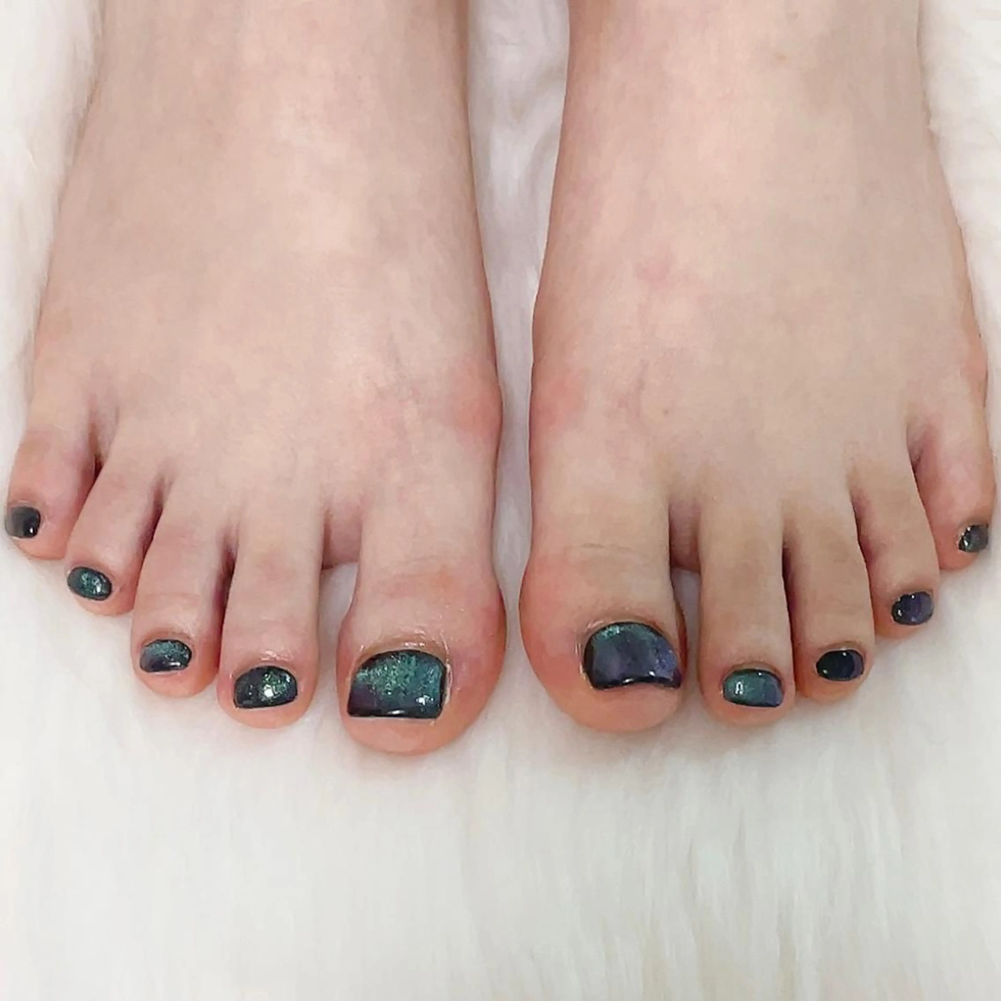 ネイル ブルー フットネイル ジェルネイル グリーン マグネットネイル kiki nail たまプラーザのネイルデザイン