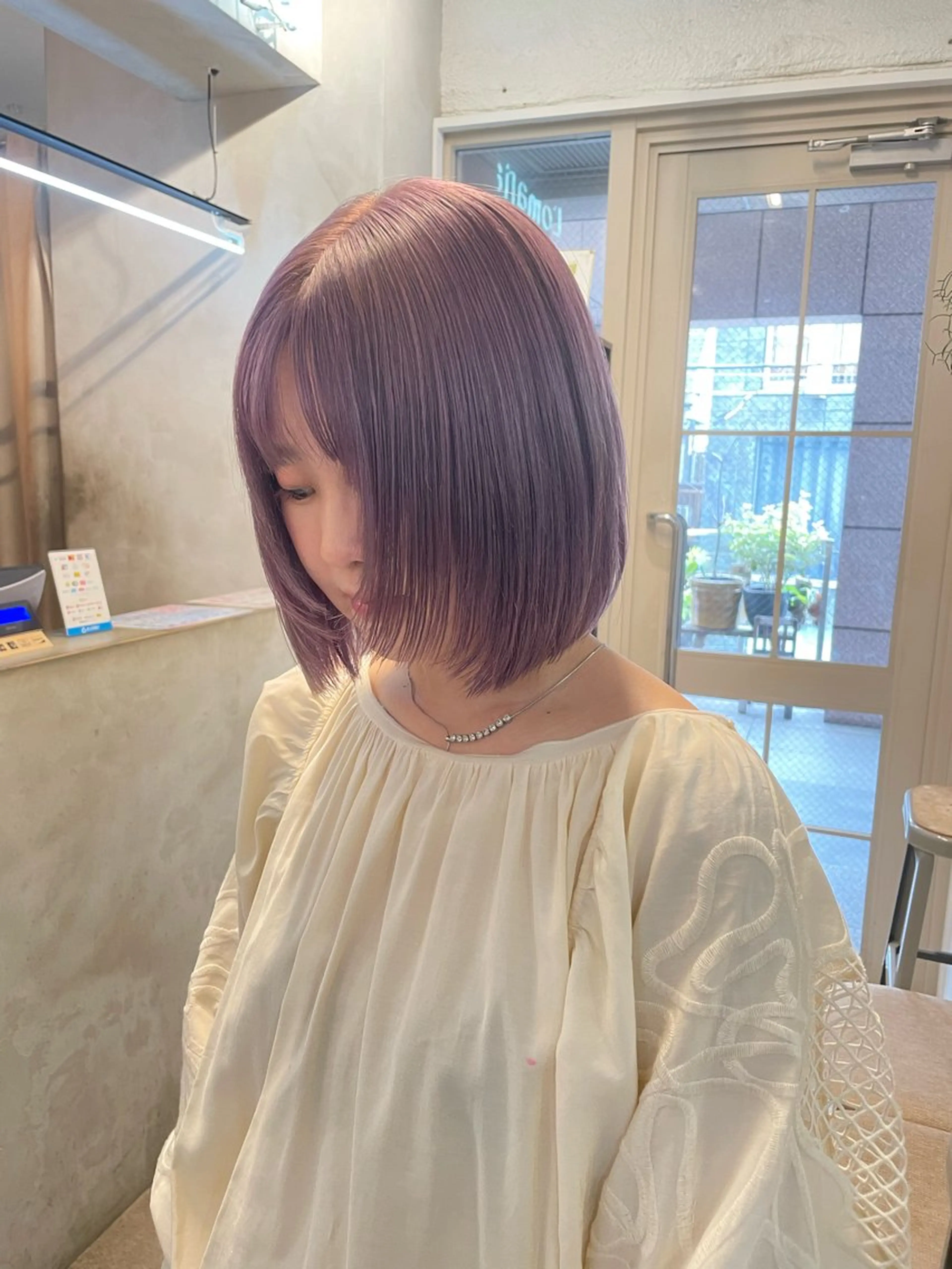ミディアム カラー ミルクティー× グレージュMOMOのヘアスタイル