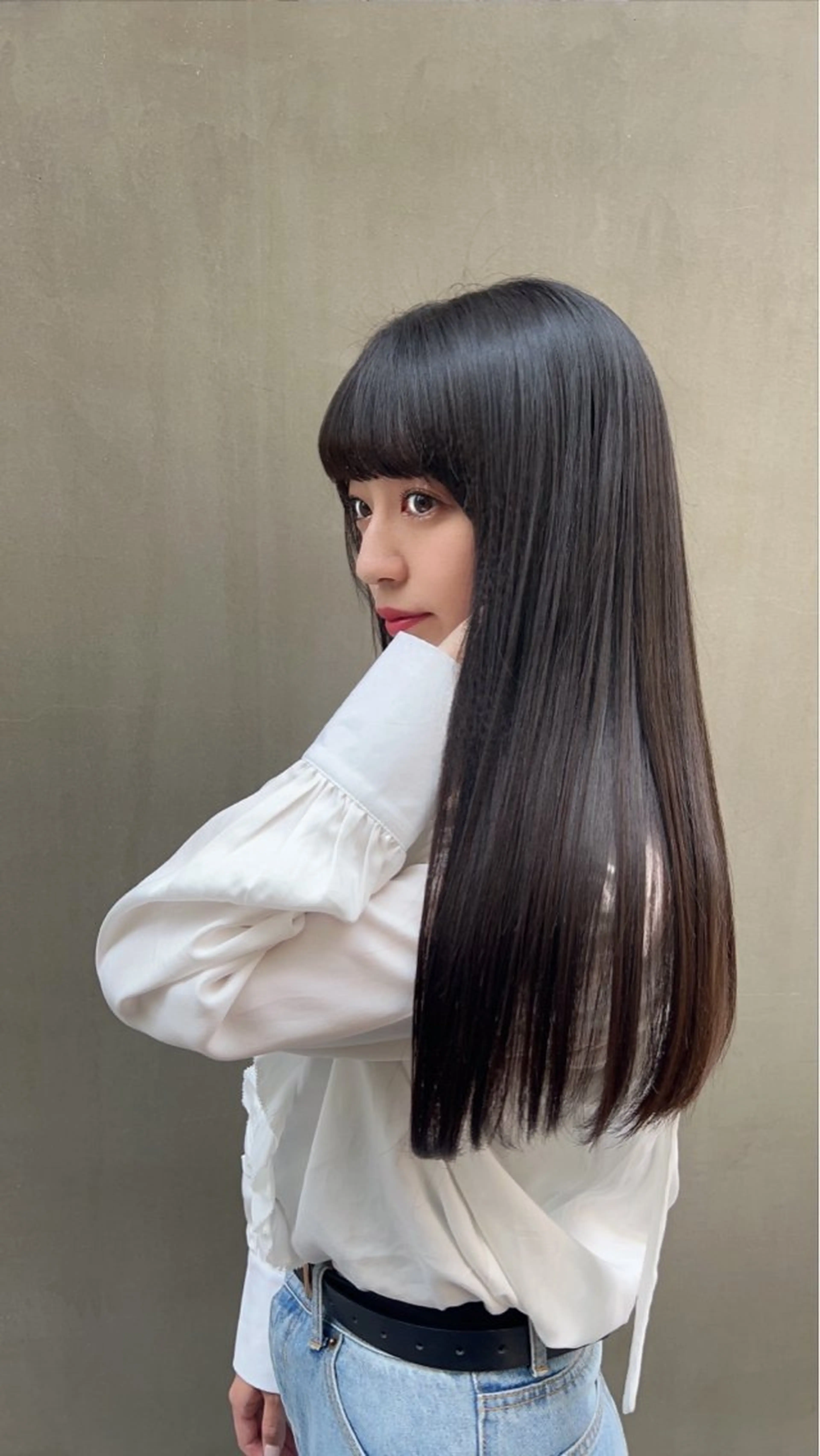 ロング 透明感のあるモテ艶髪 🫧AYAKAのヘアスタイル