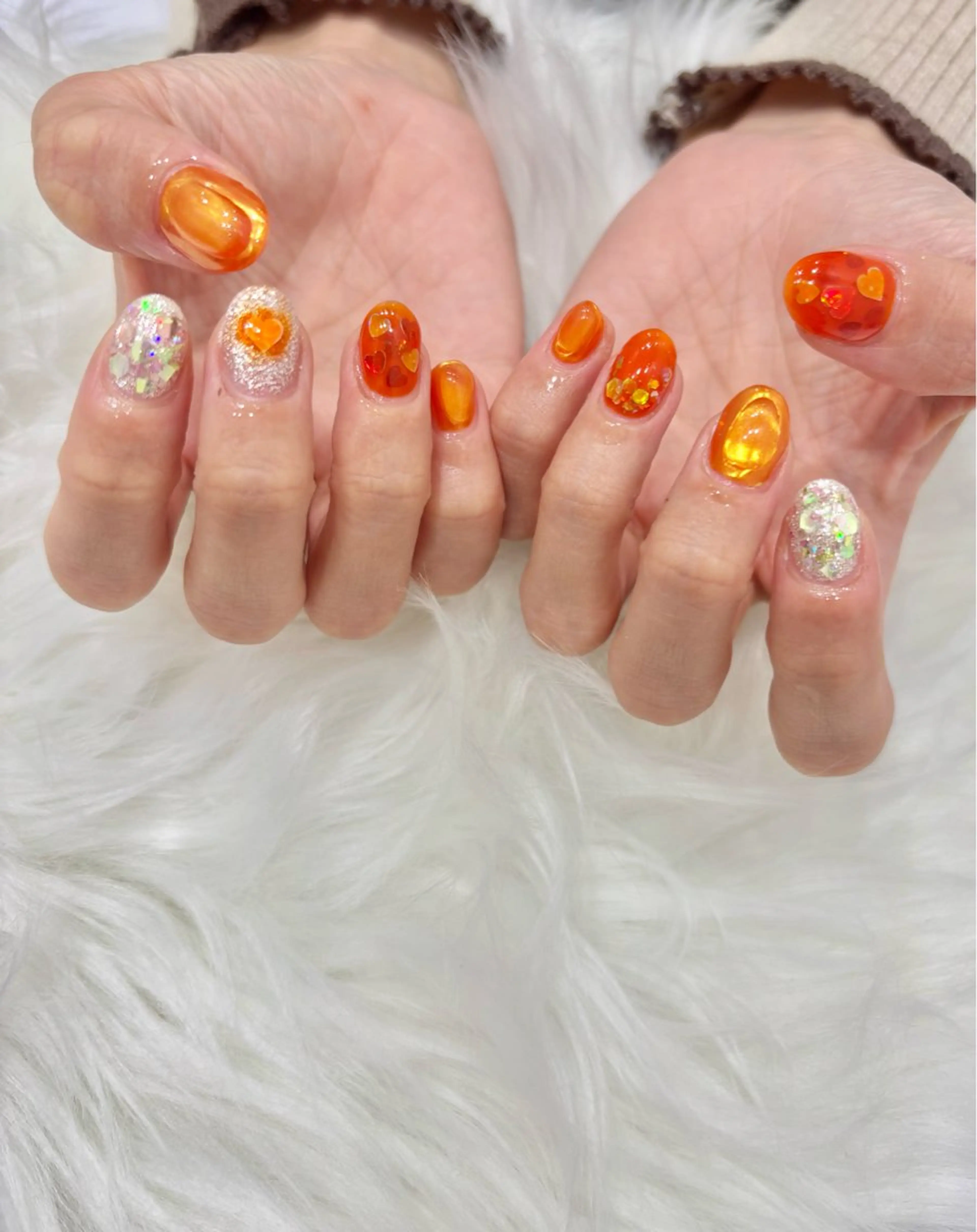 ショート 韓国風ヘア ハンドネイル VOXJAPAN CHIYURIのネイルデザイン