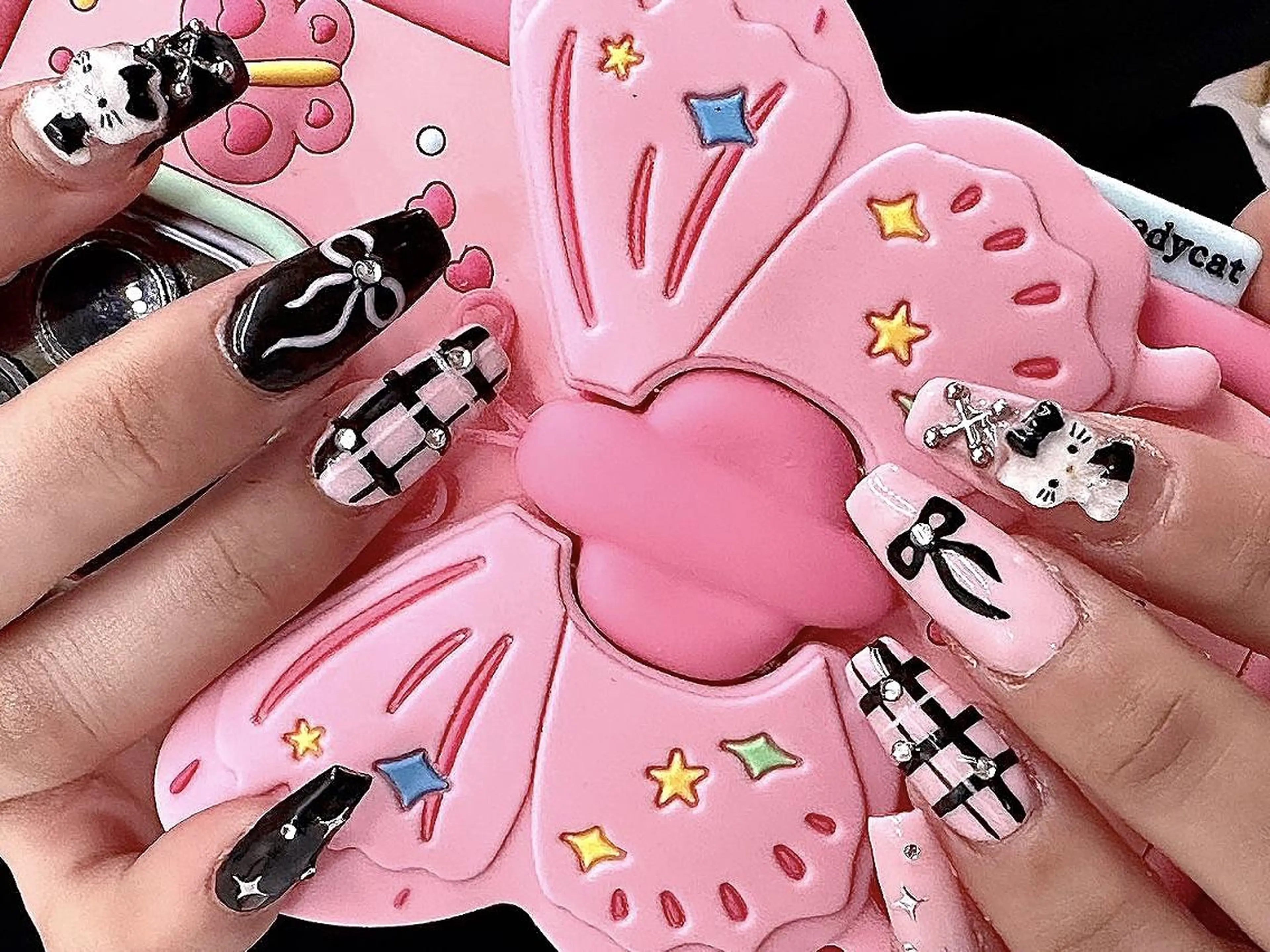 ネイル ハンドネイル na🎀🎀na ちゅるちゅるのネイルデザイン