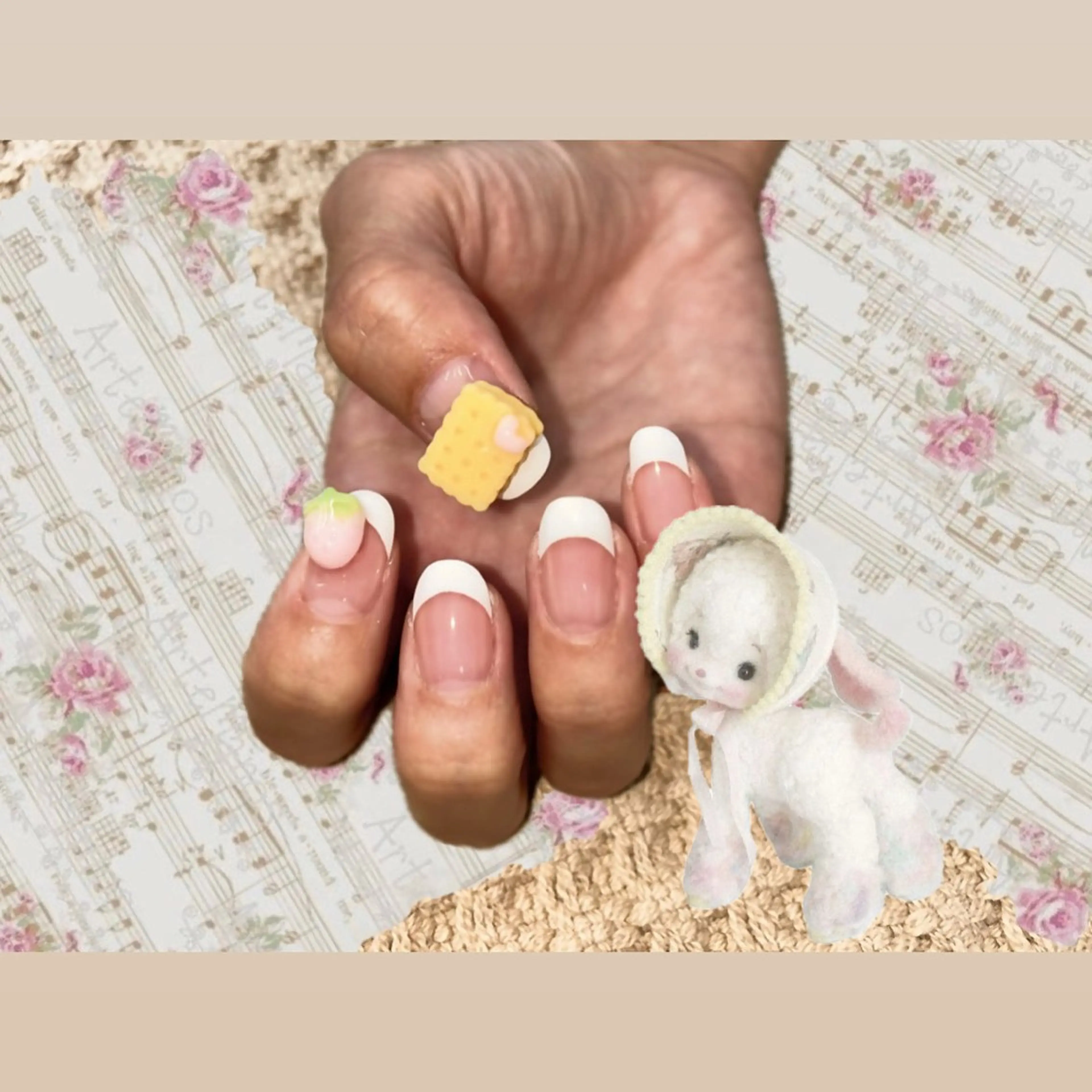 ネイル フレンチネイル ニコネイル MAAYAのネイルデザイン