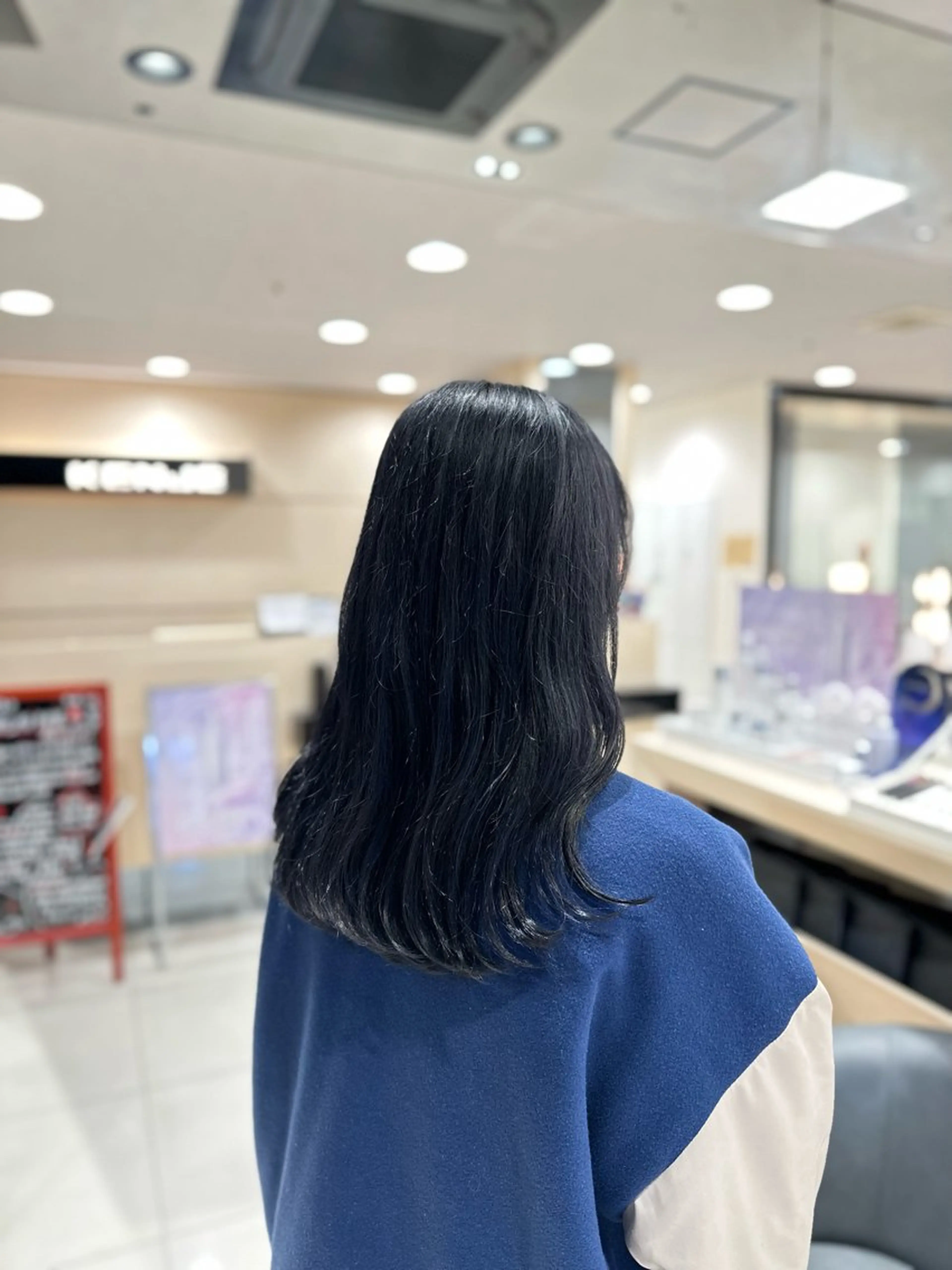 ロング カラー 黒髪 ブルーカラー ブルーブラック クロスパーマ/うる艶 カラー/Kurumiのヘアスタイル