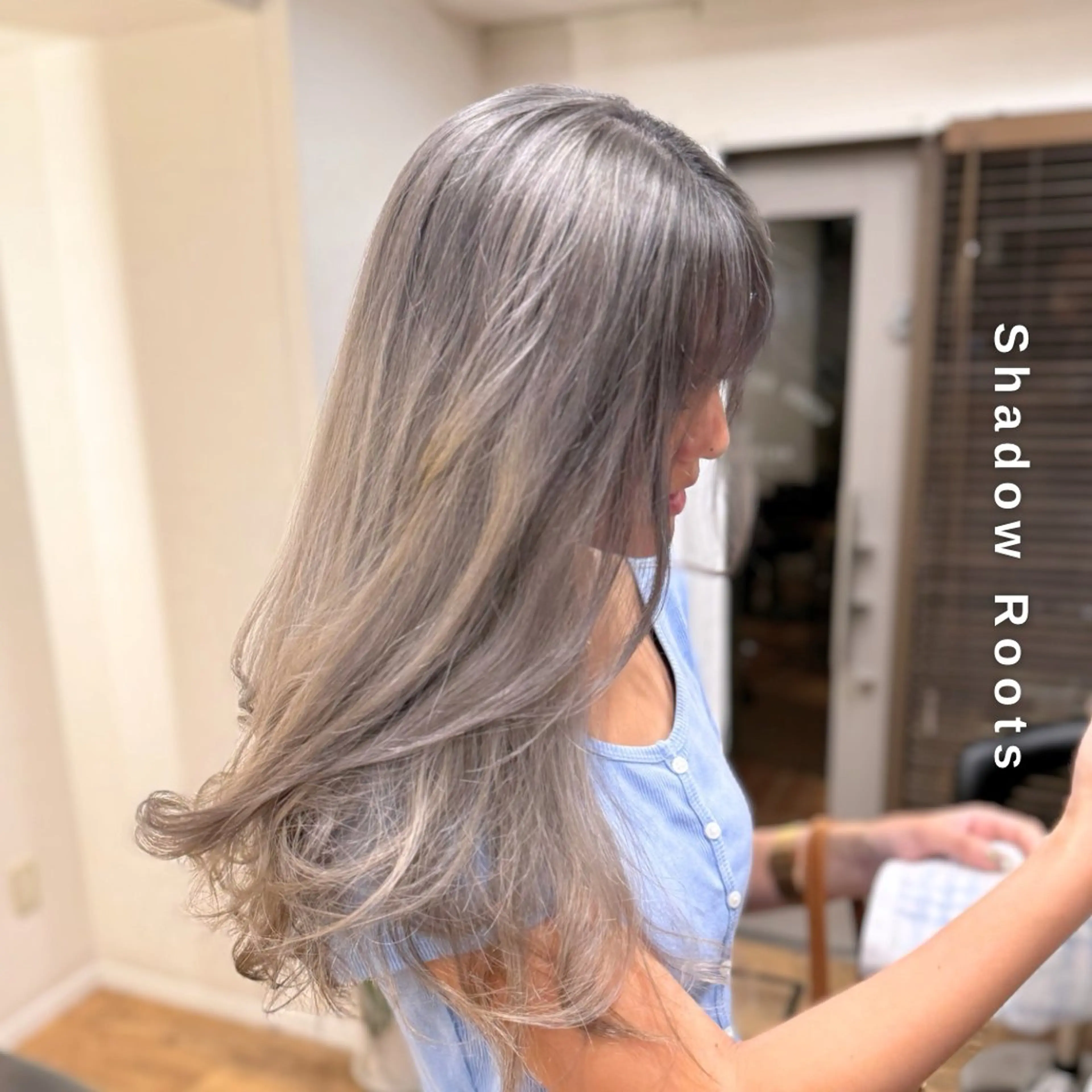 シャドウルーツ/バレイヤージュ（ミディアム​〜​ロングのデザインカラーetc.)の写真