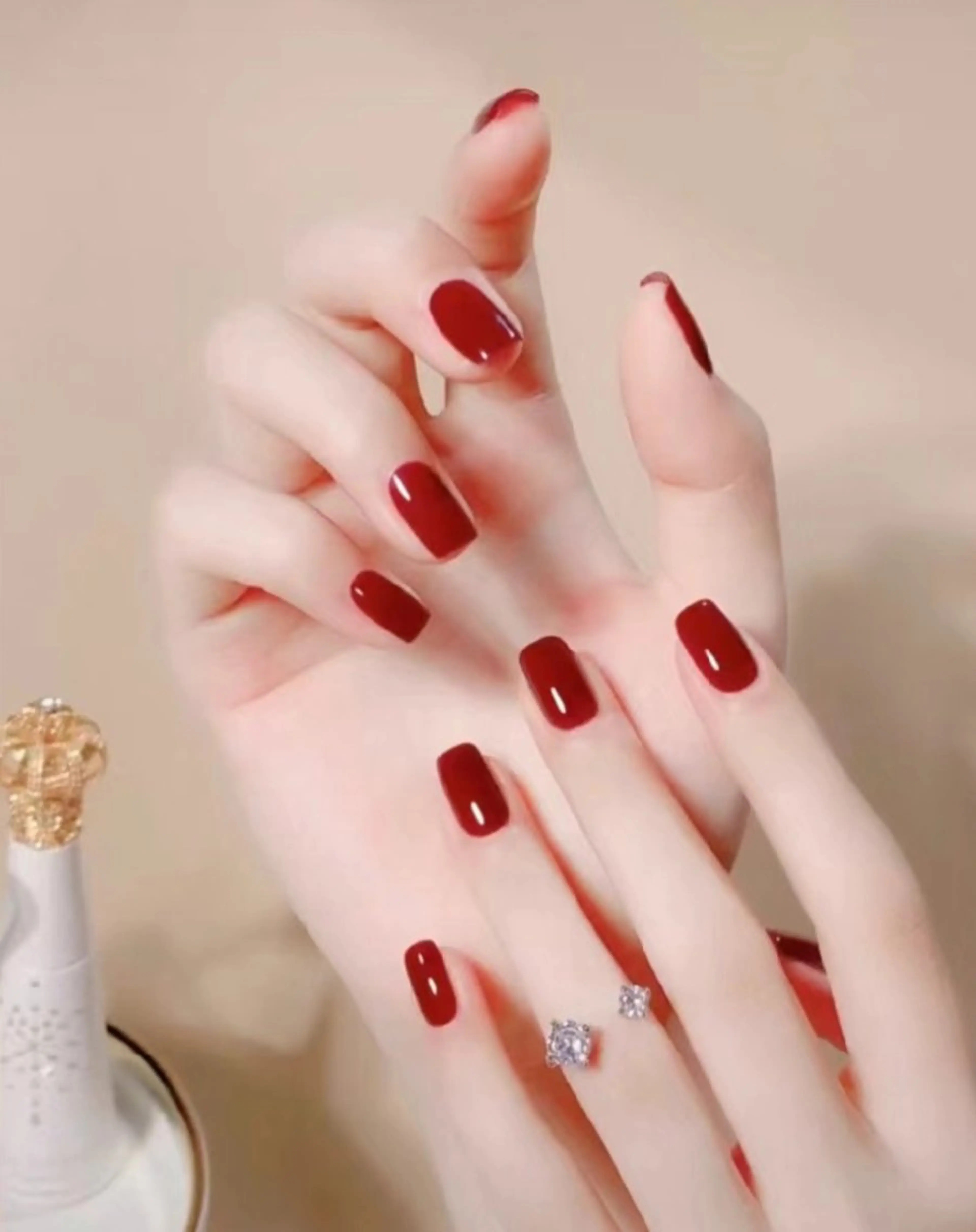 ネイル フィルイン・深爪矯正 長さ出し・リラク
のネイルデザイン