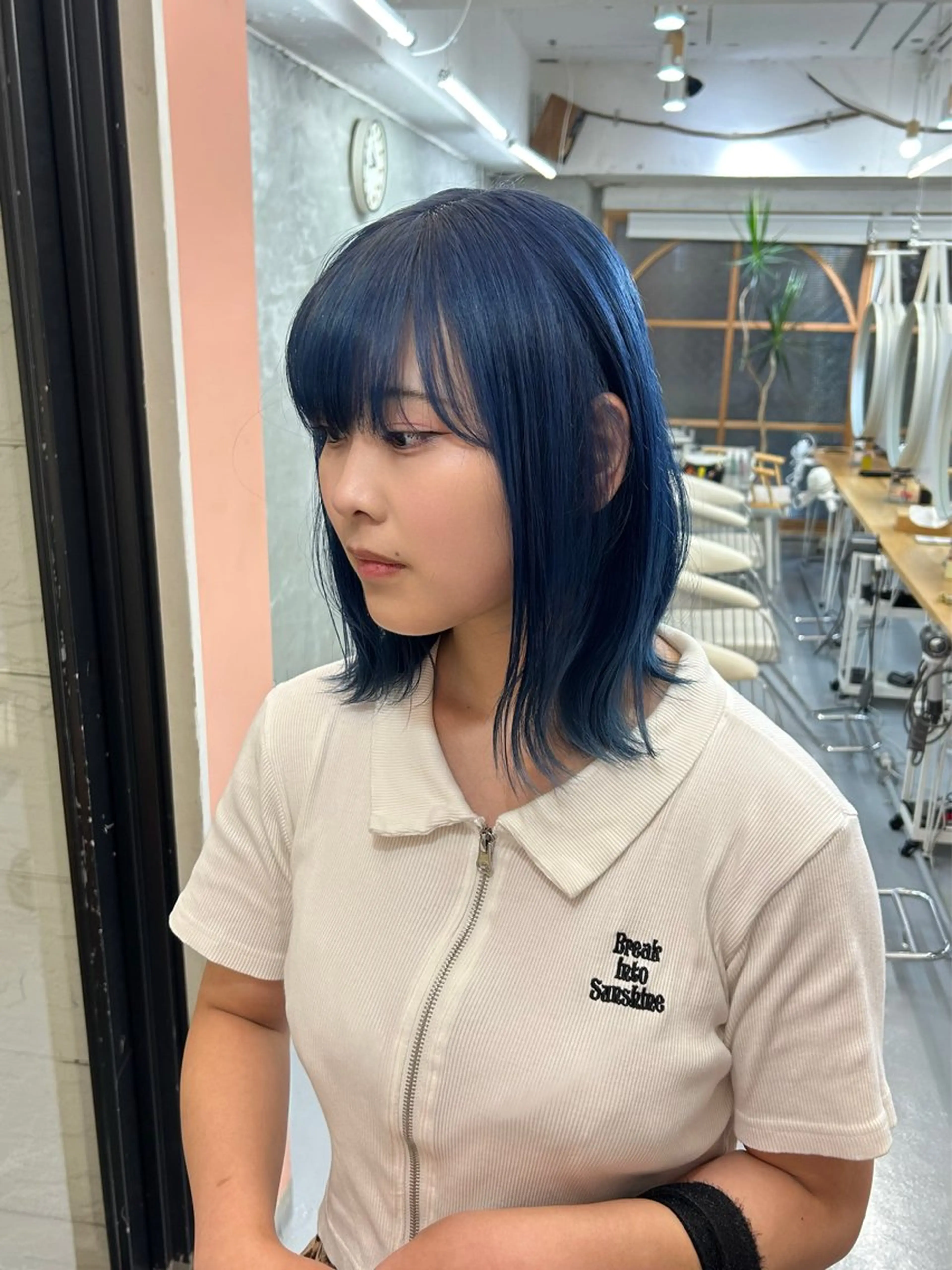 ミディアム カラー ヘアカラー 💜Noa /艶髪ハイトーン💫のヘアスタイル