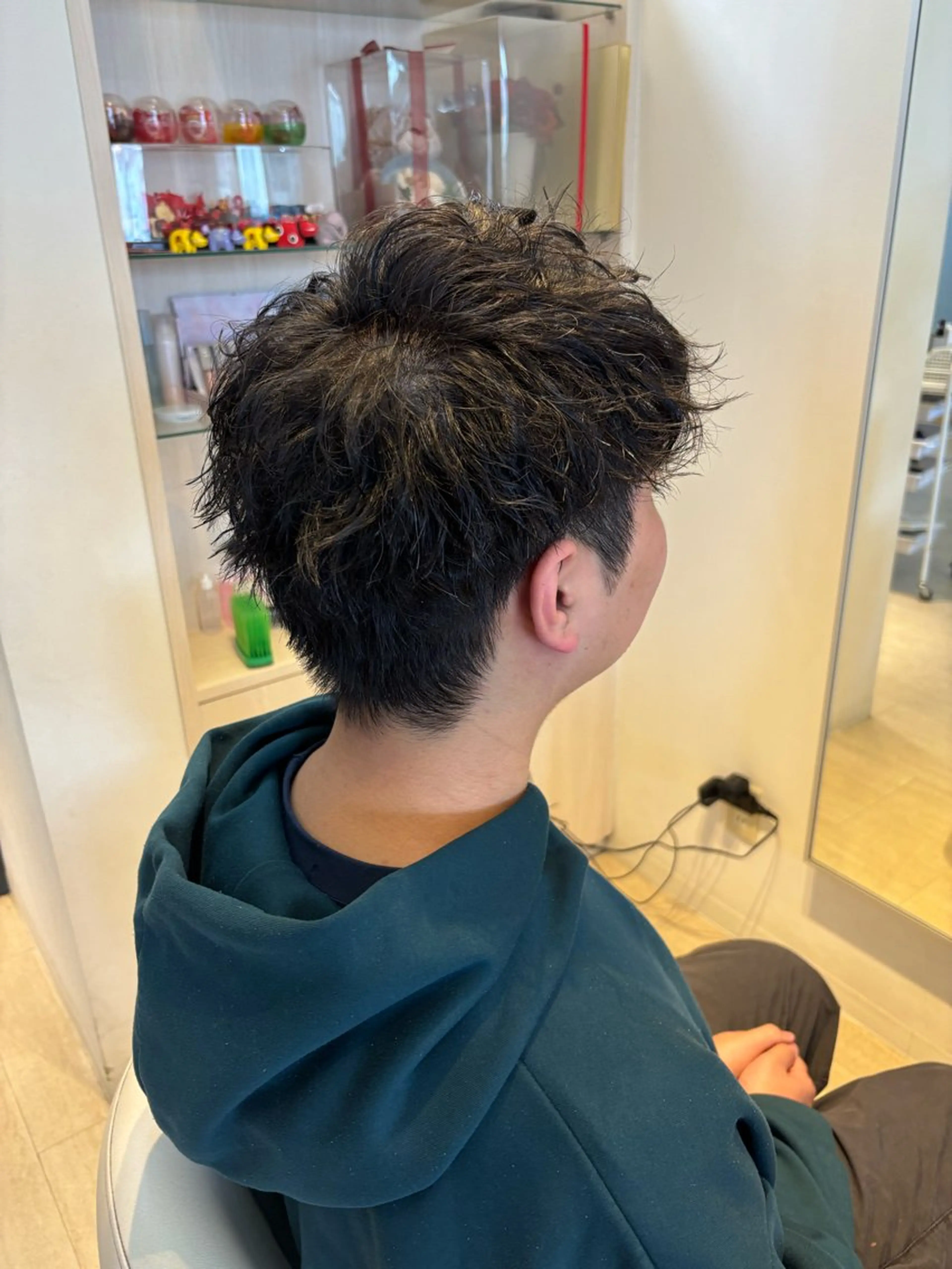 メンズ パーマ lachiq R+ カイトのヘアスタイル