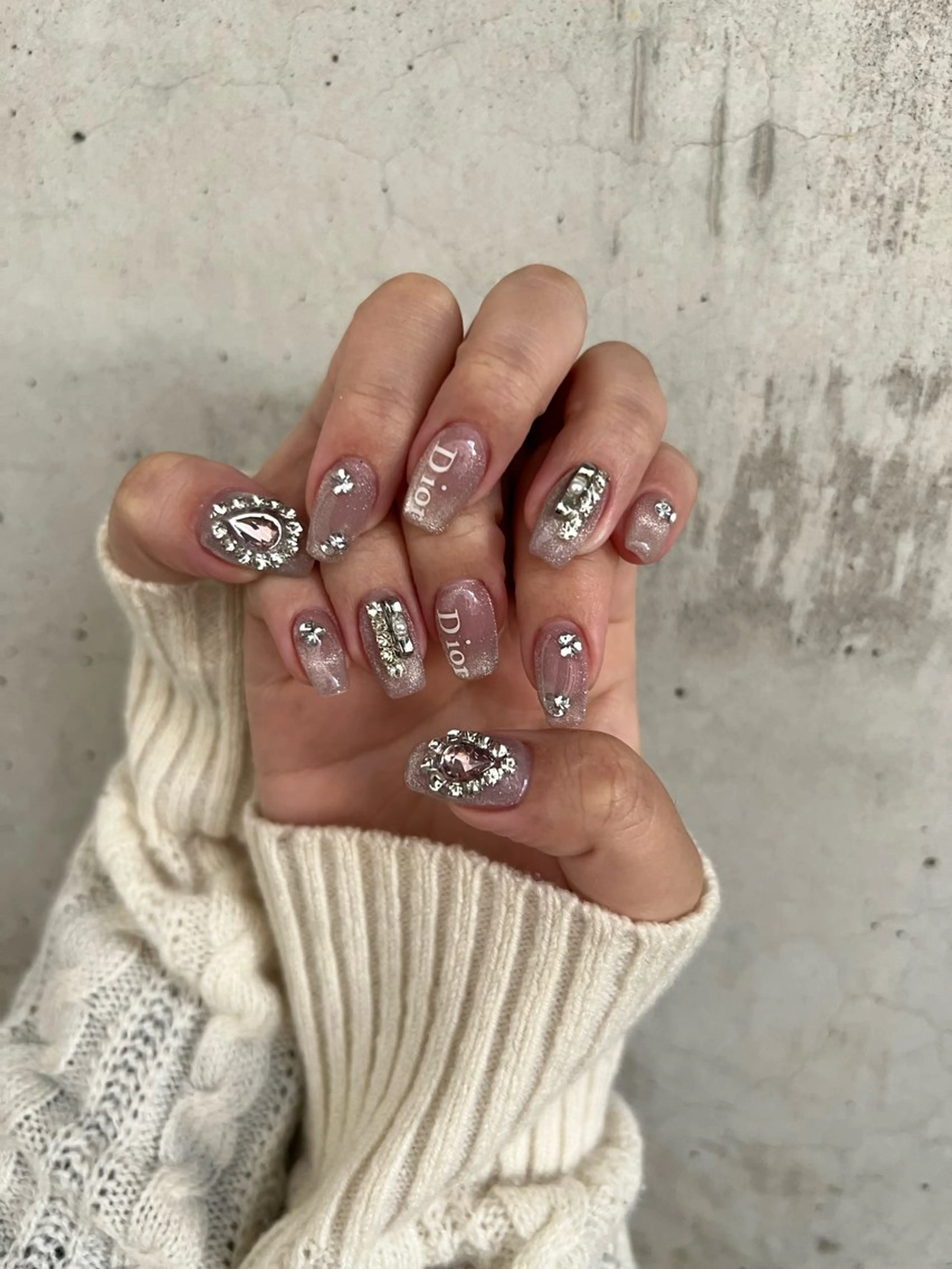 ネイル マグネットネイル 持ち込み ニュアンスネイル ハンドネイル ハンドケア Charme. NOBUKOのネイルデザイン