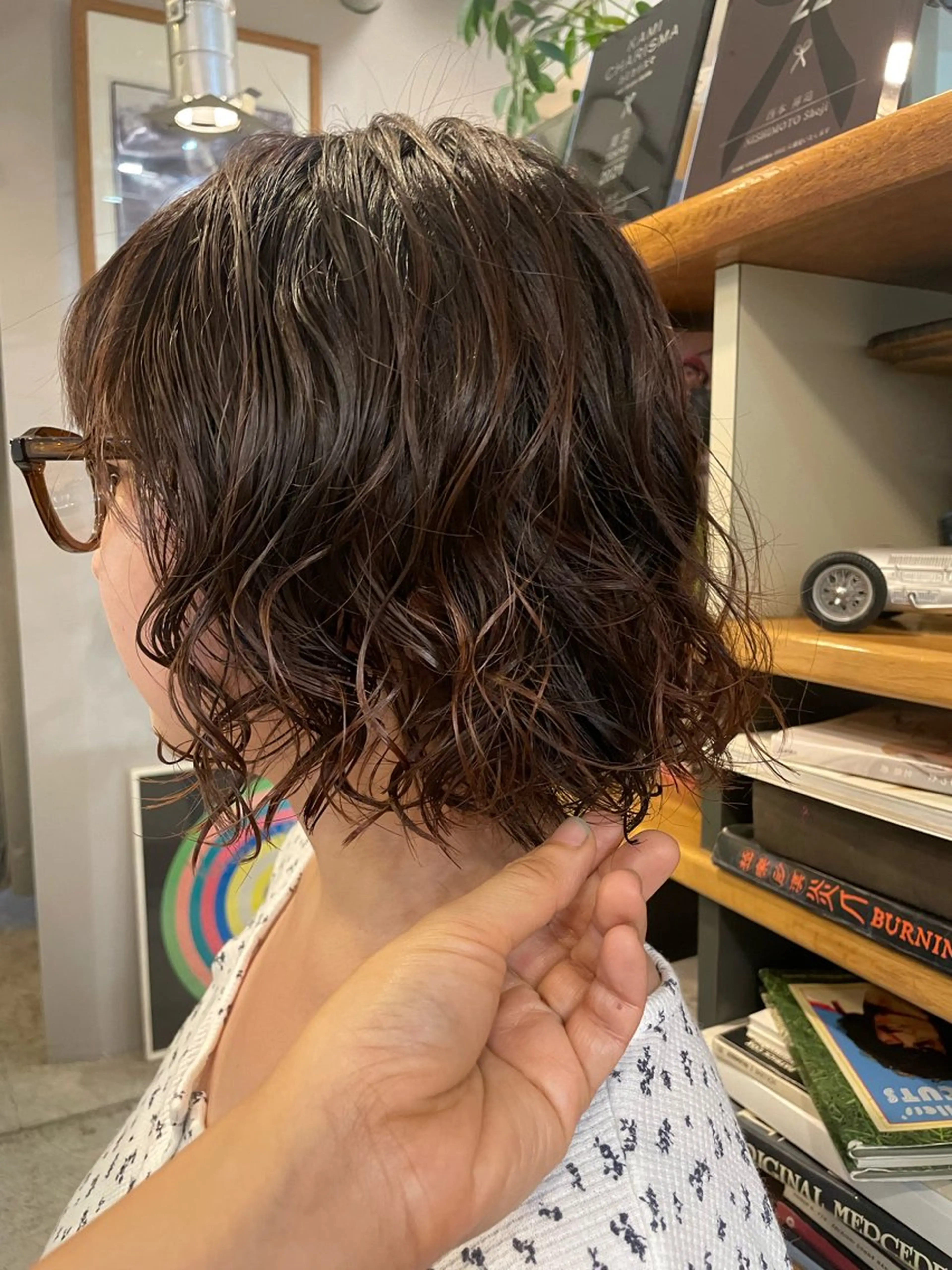 ミディアム パーマ パーマ 透明感カラー/パーマ hitomiのヘアスタイル