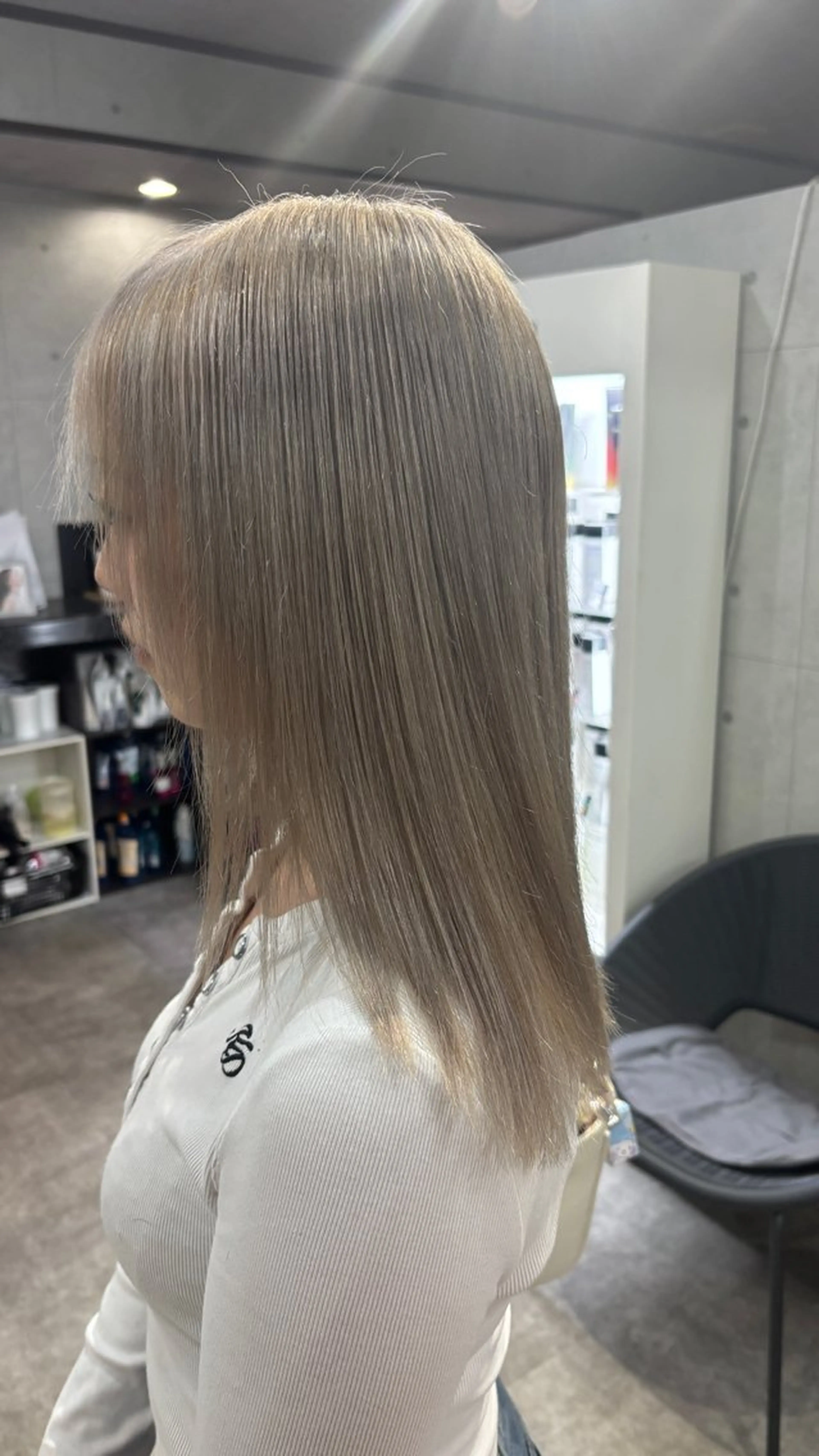 セミロング ショートボブ ボブ ハイライト 髪質改善 レイヤーカット カット ヘアカラー REVE美容室 REVEマツエクのヘアスタイル