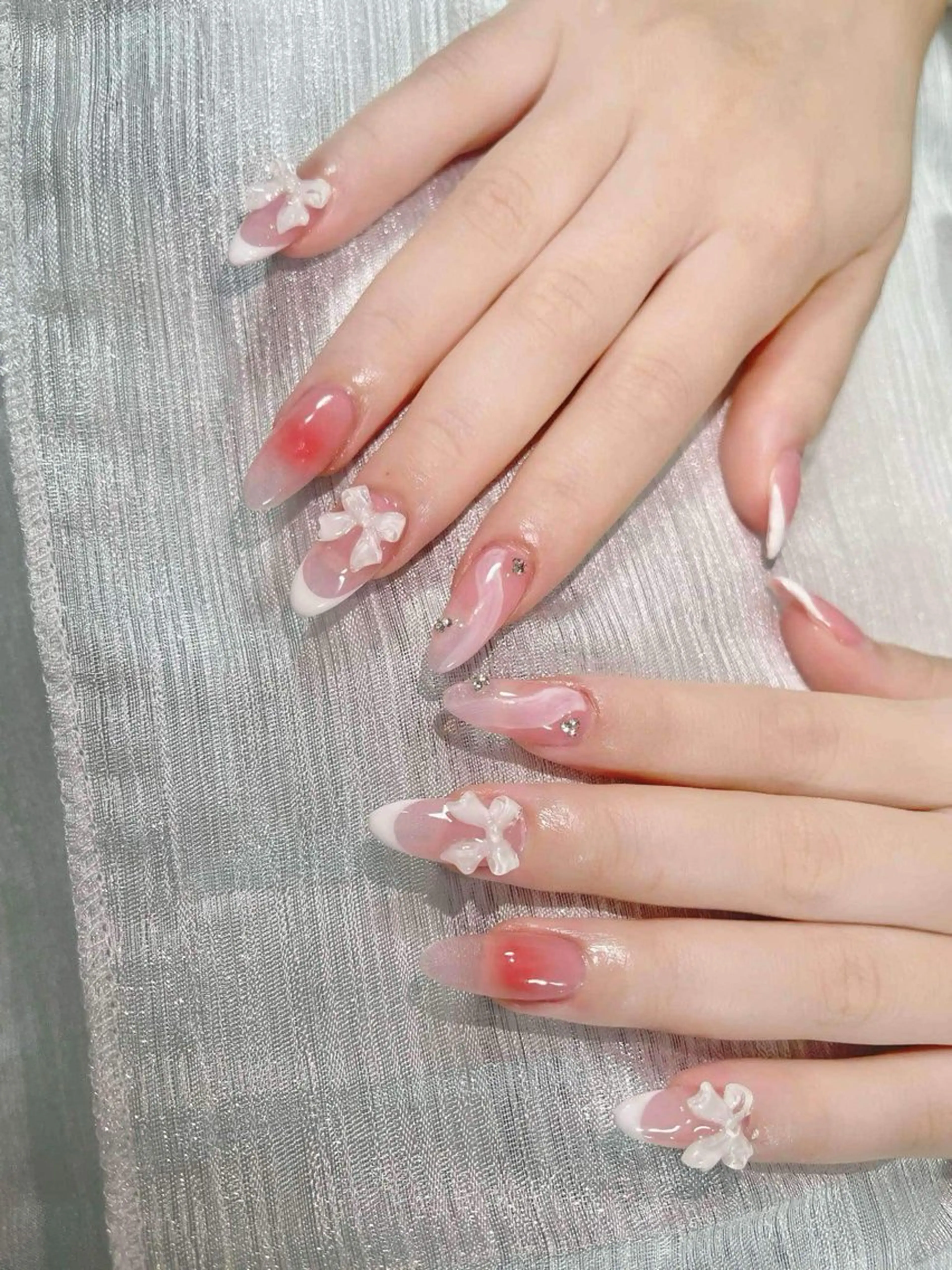 ネイル マグネットネイル ミラーネイル ピンク ネイルチップ 冬ネイル Lee Nailsのネイルデザイン