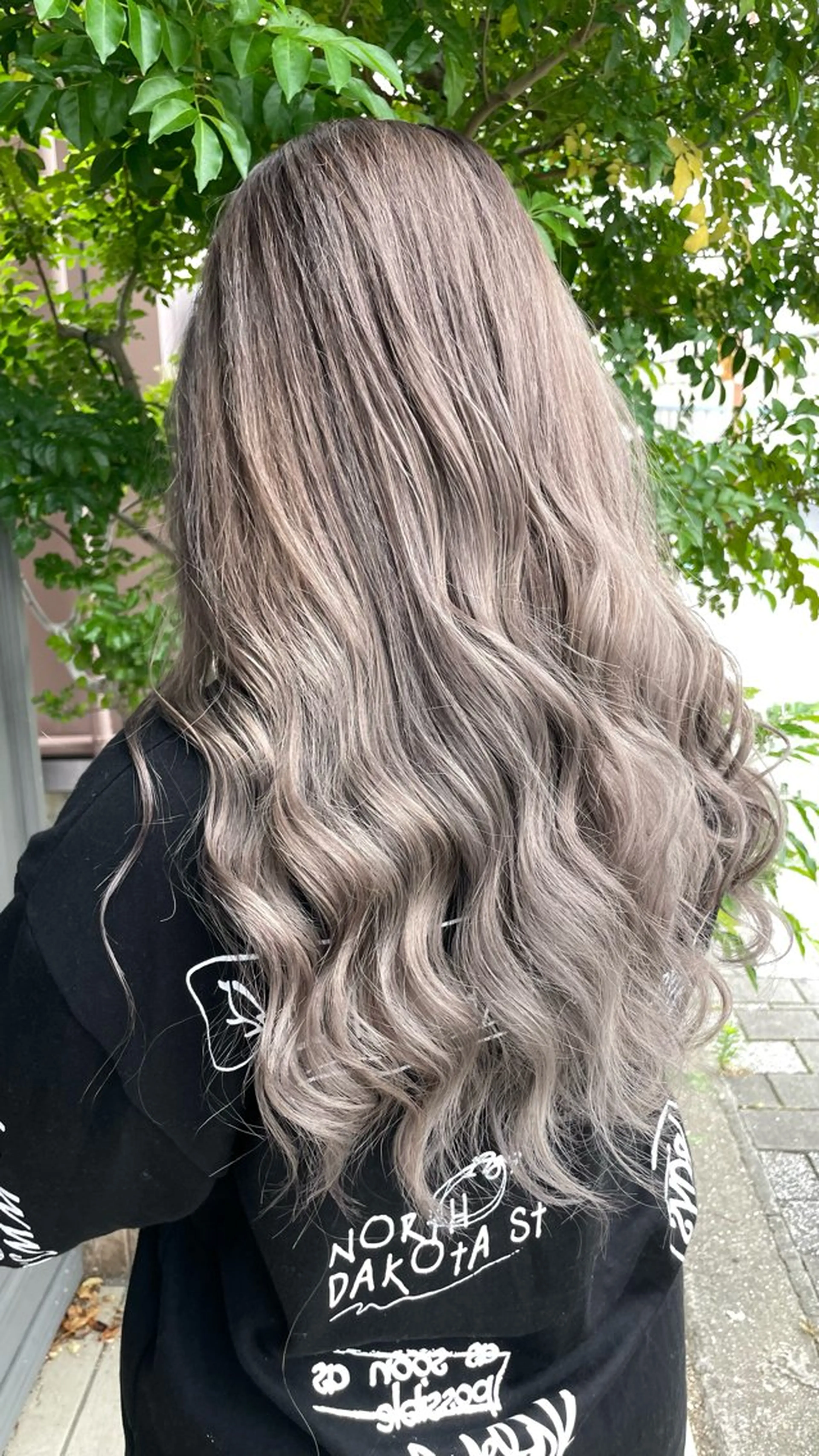 ロング ヘアカラー トリートメント ブリーチ毛矯正.髪質 改善.髪にドラマをのヘアスタイル