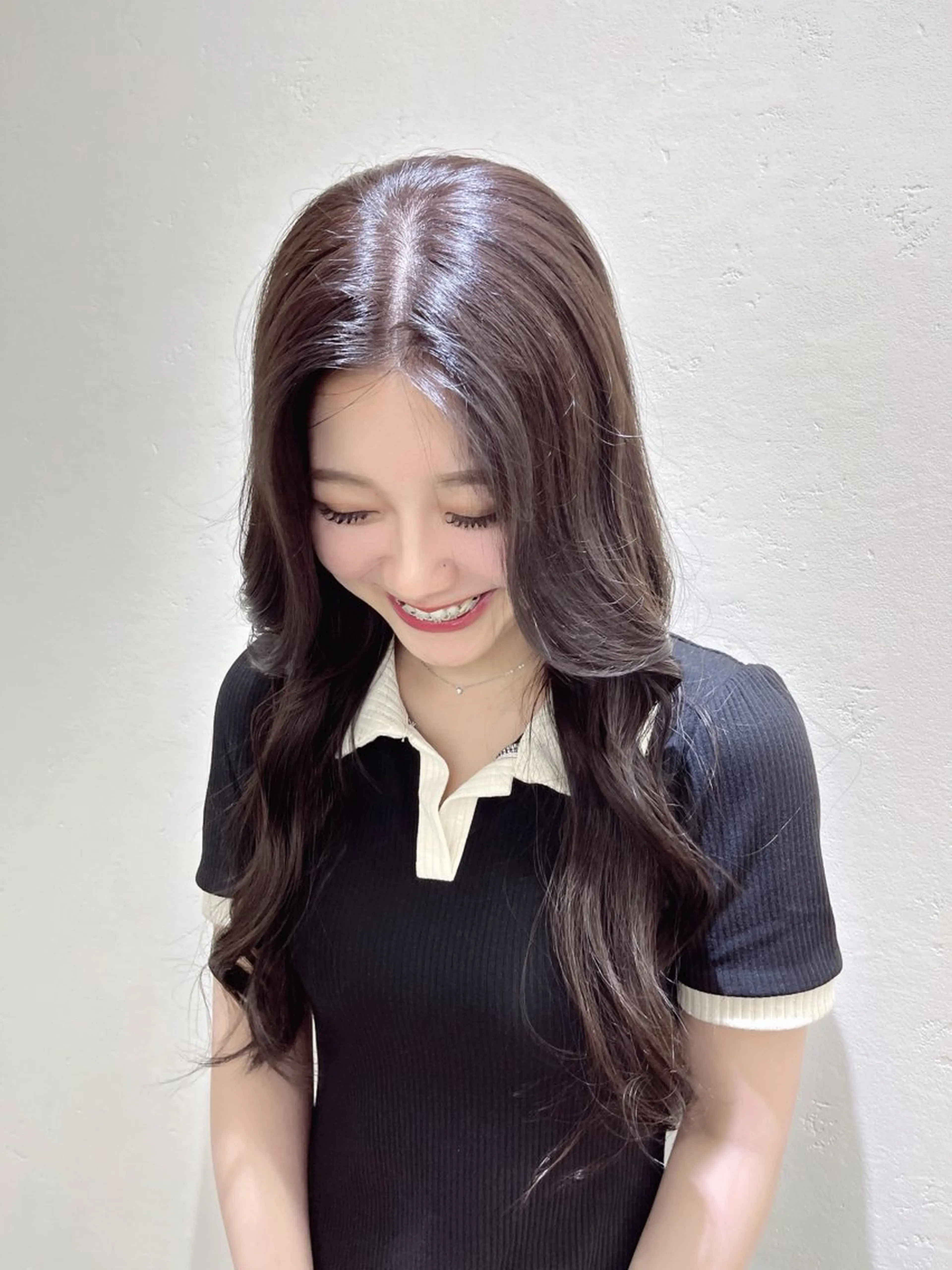 ロング カラー 透明感カラー グレージュ ハイトーン/レイヤ ーTENSHOのヘアスタイル