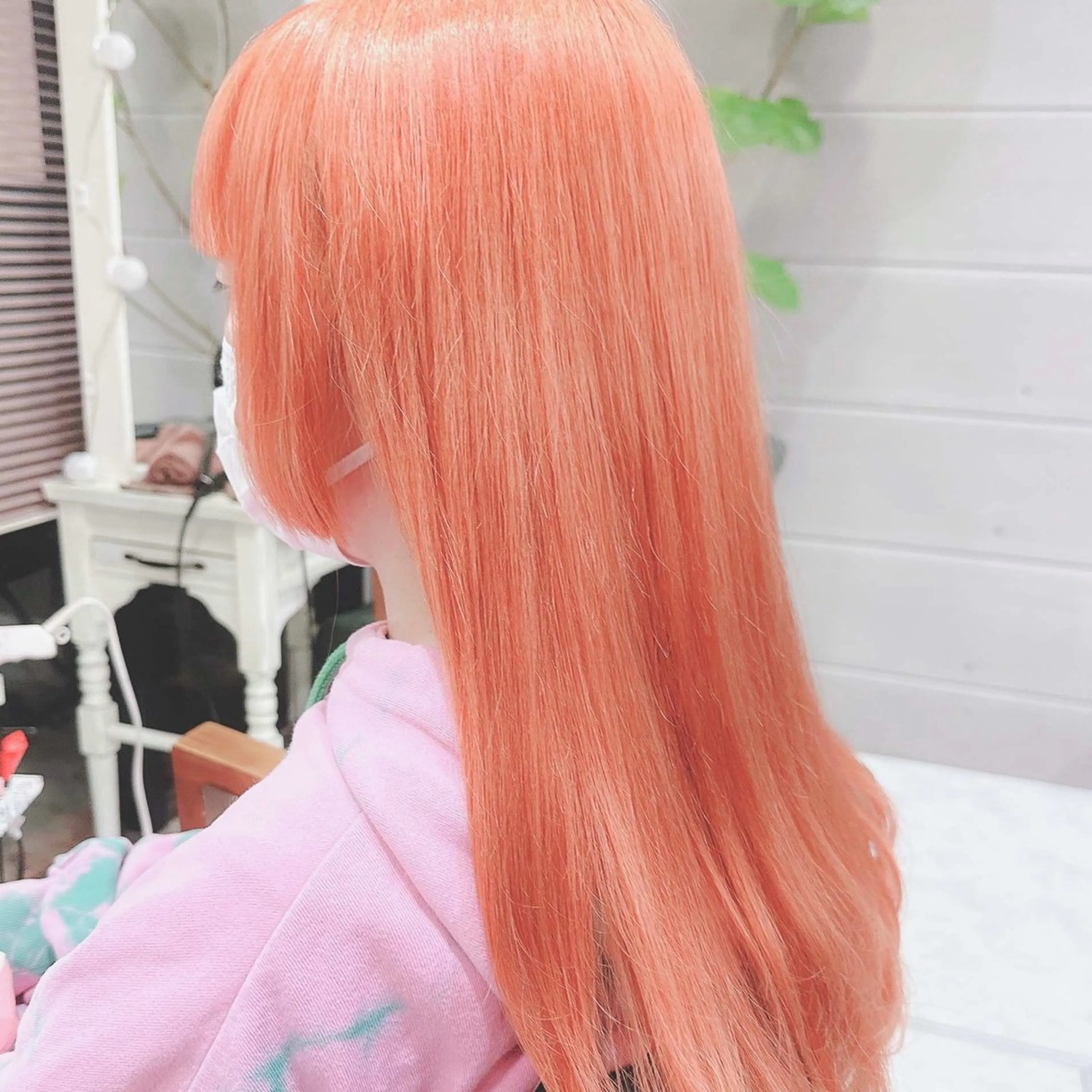 ロング カラー ブリーチ デザインカラー ハイトーンカラー オレンジ レッドカラー カット ヘアカラー トリートメント ヘアセット DAYS Men’sのヘアスタイル