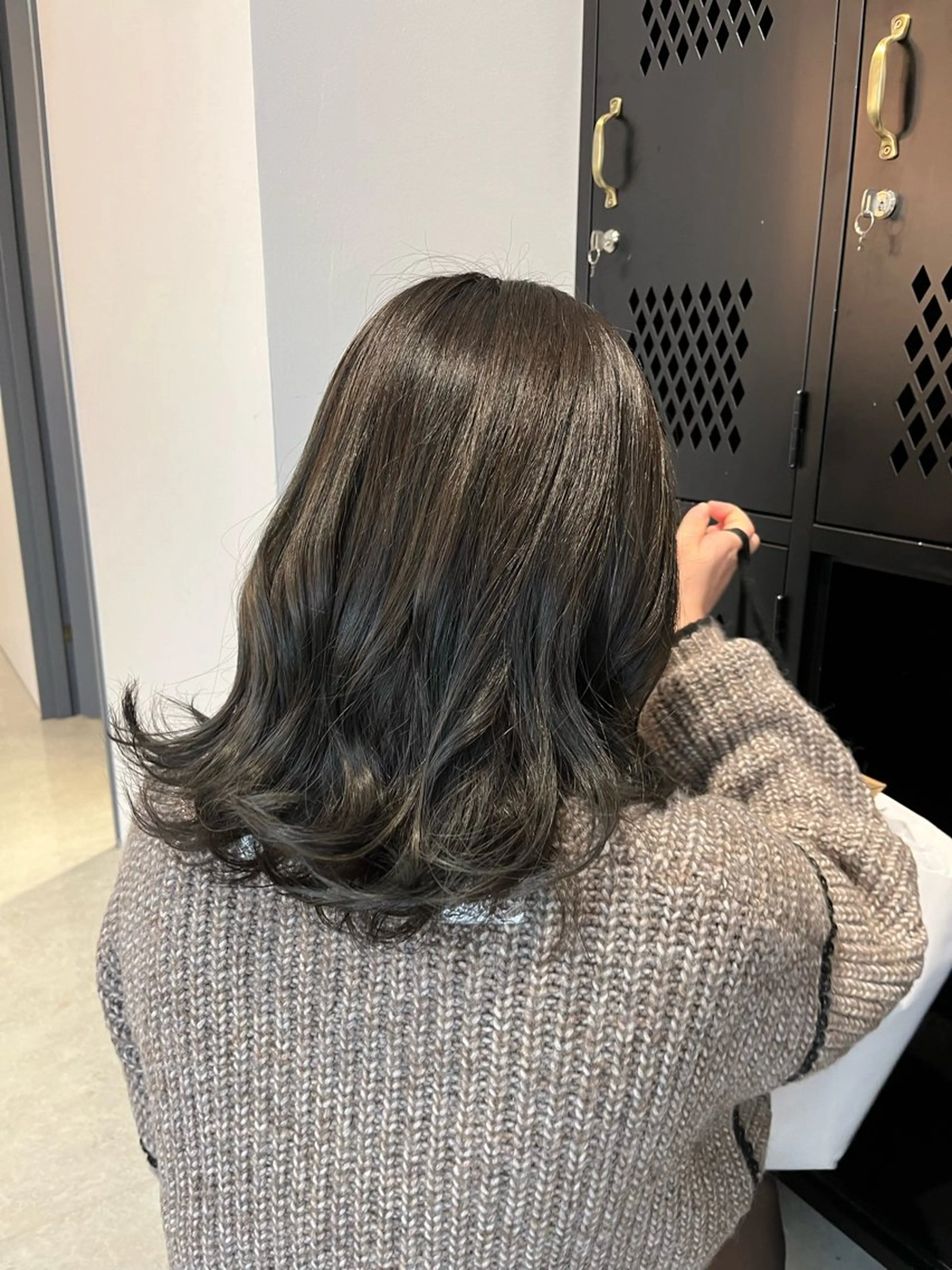 カラー 長尾 みのりのヘアスタイル