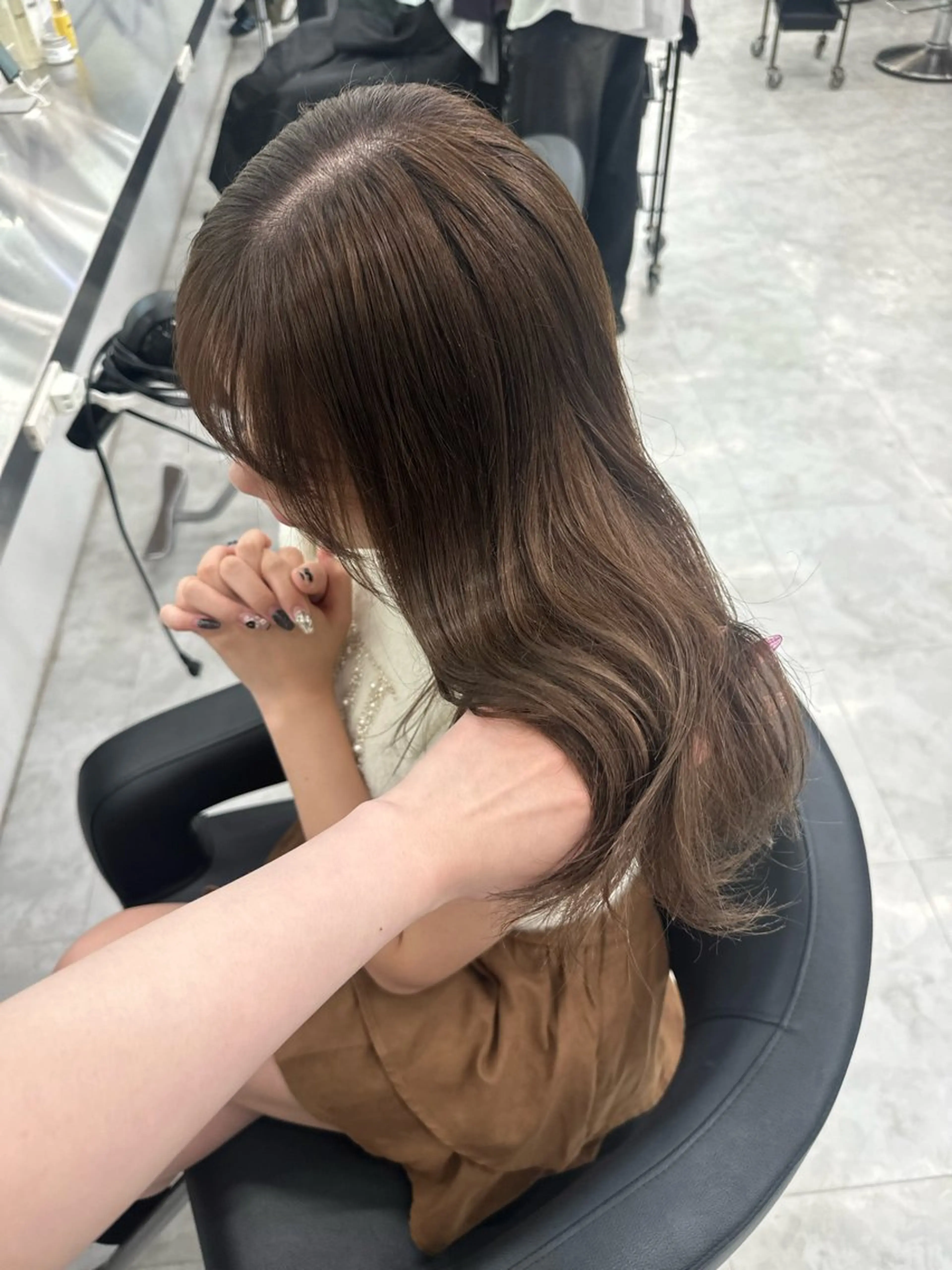 セミロング カラー ヘアアレンジ カット ヘアカラー トリートメント 大人っぽ中韓レディ ヘア🤍MAOのヘアスタイル