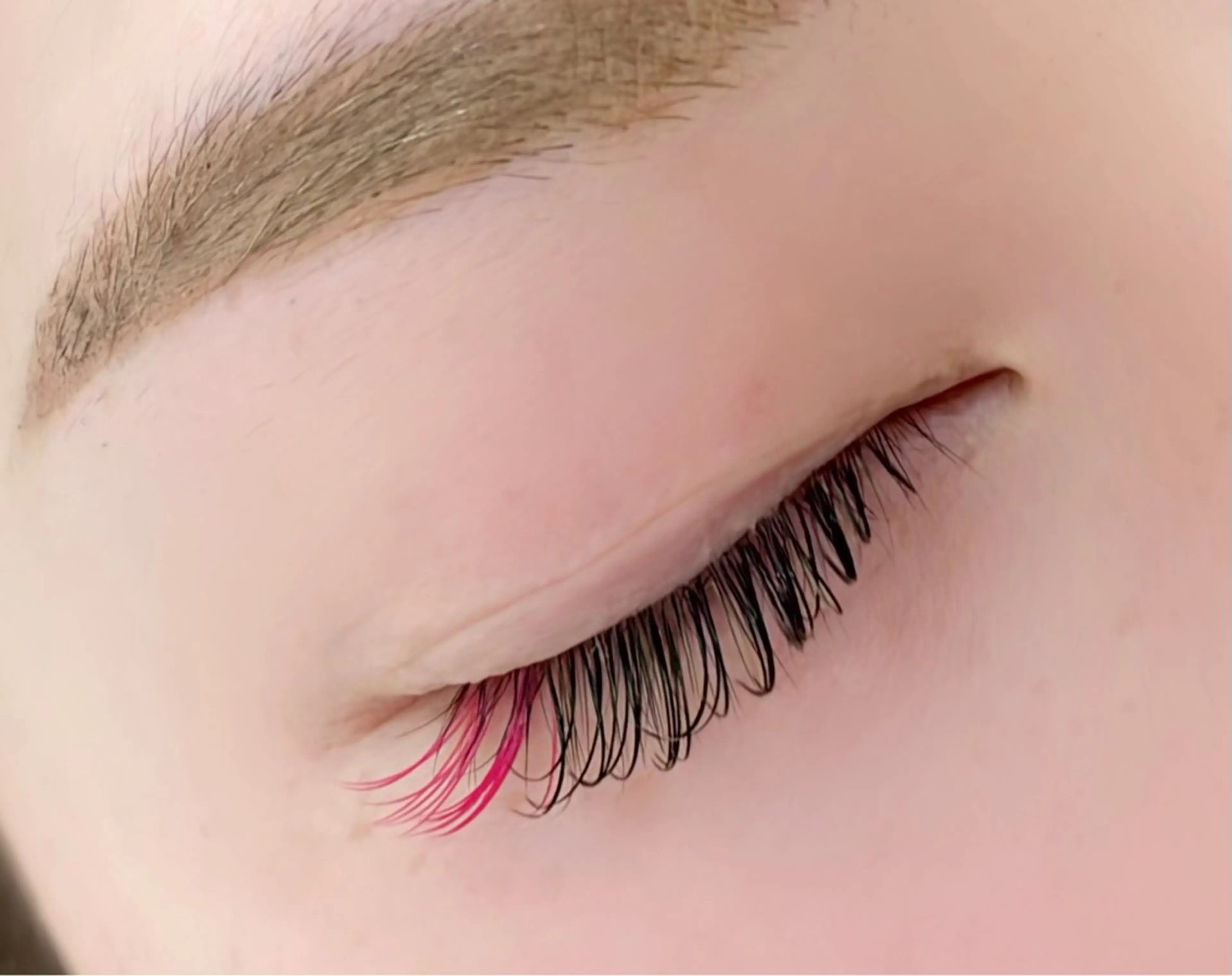 マツエク・マツパ カラーマツエク マツエク フラットラッシュ/ LEDマツエク/石原のマツエク・マツパデザイン