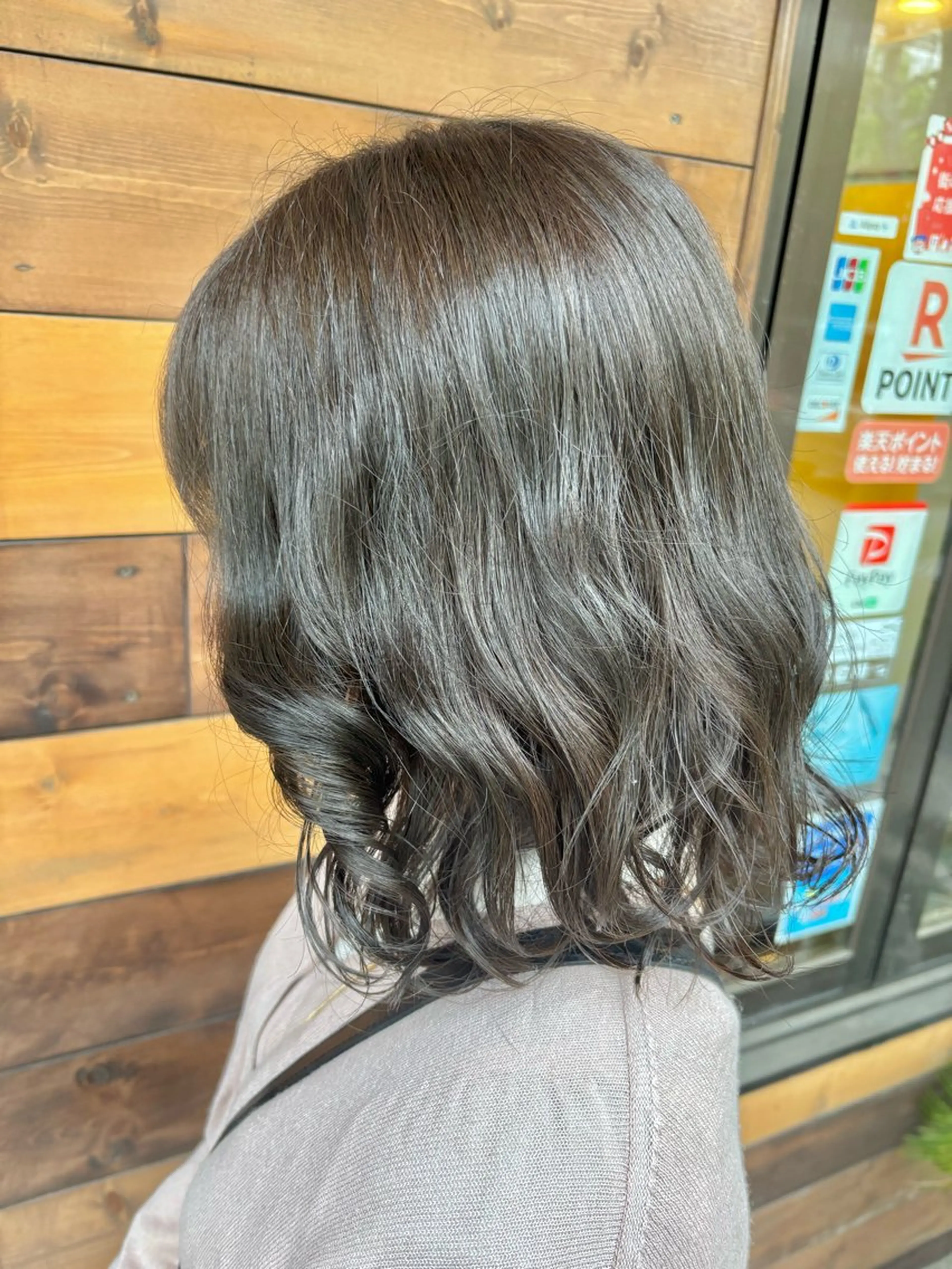 ミディアム カラー ベージュカラー 木下 みさきのヘアスタイル
