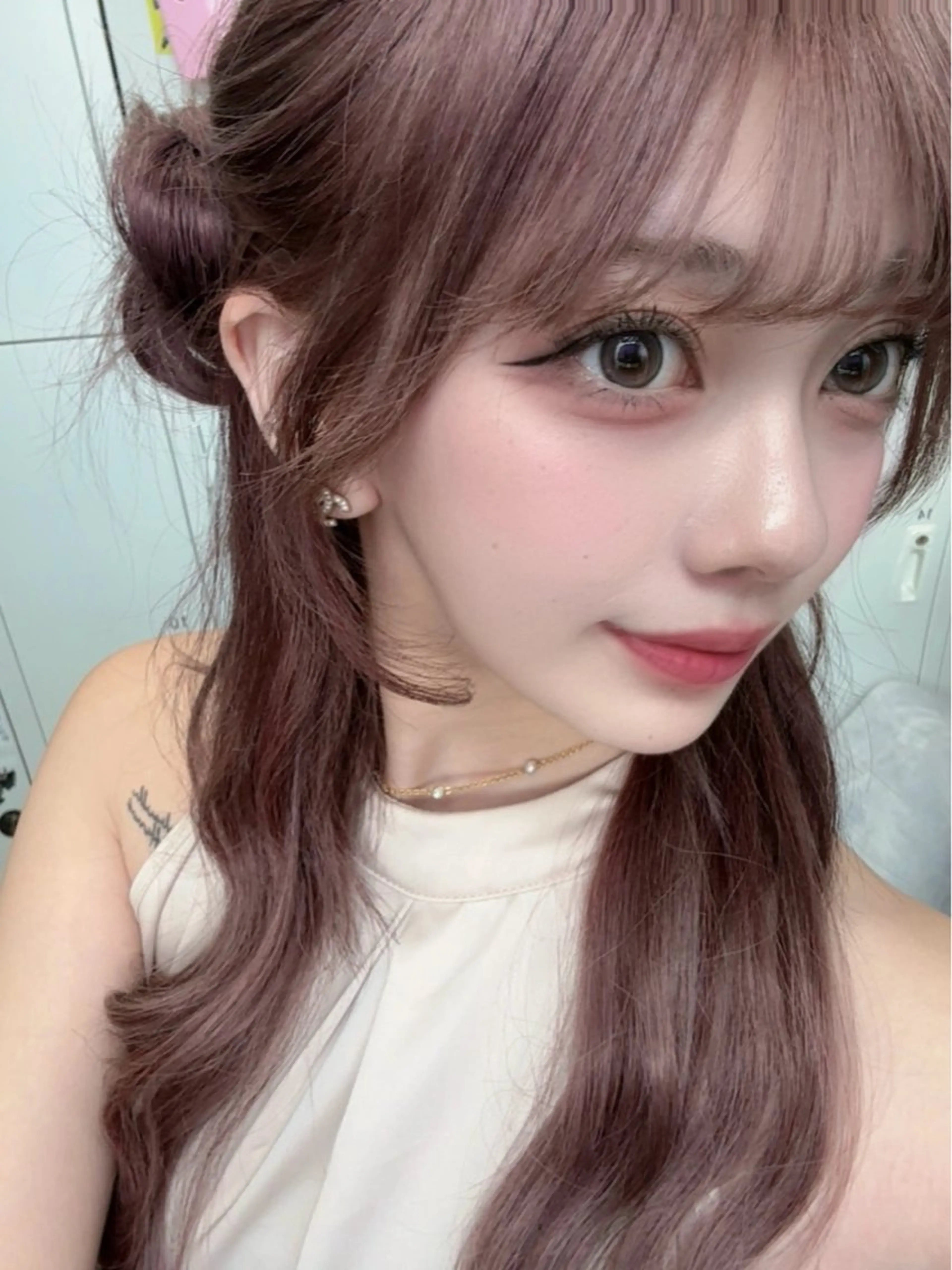 セミロング ヘアカラー rina／ベージュ ワンホン/韓国ヘアのヘアスタイル