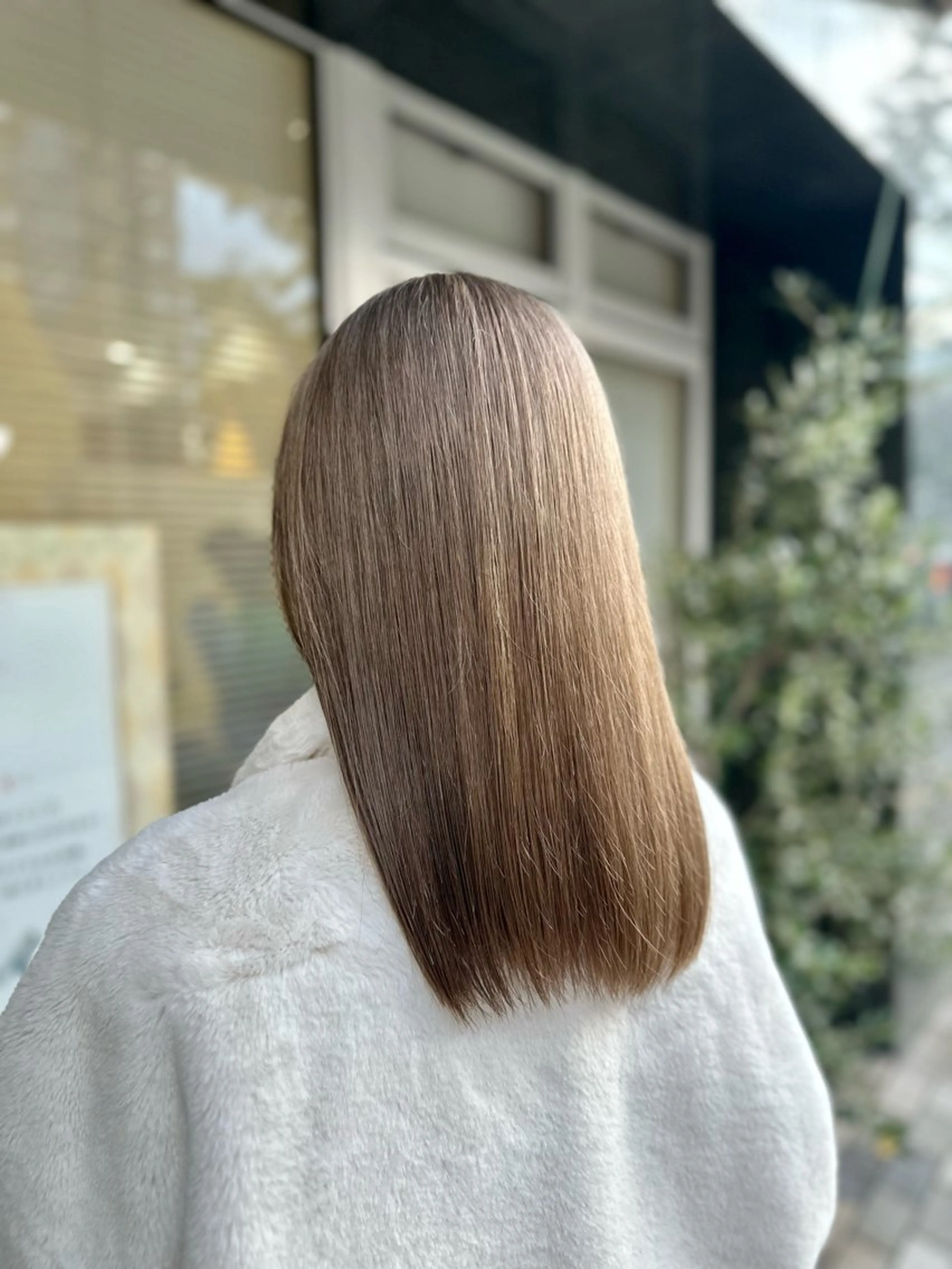 ミディアム カラー 🐖 やぶたはるや🐖のヘアスタイル