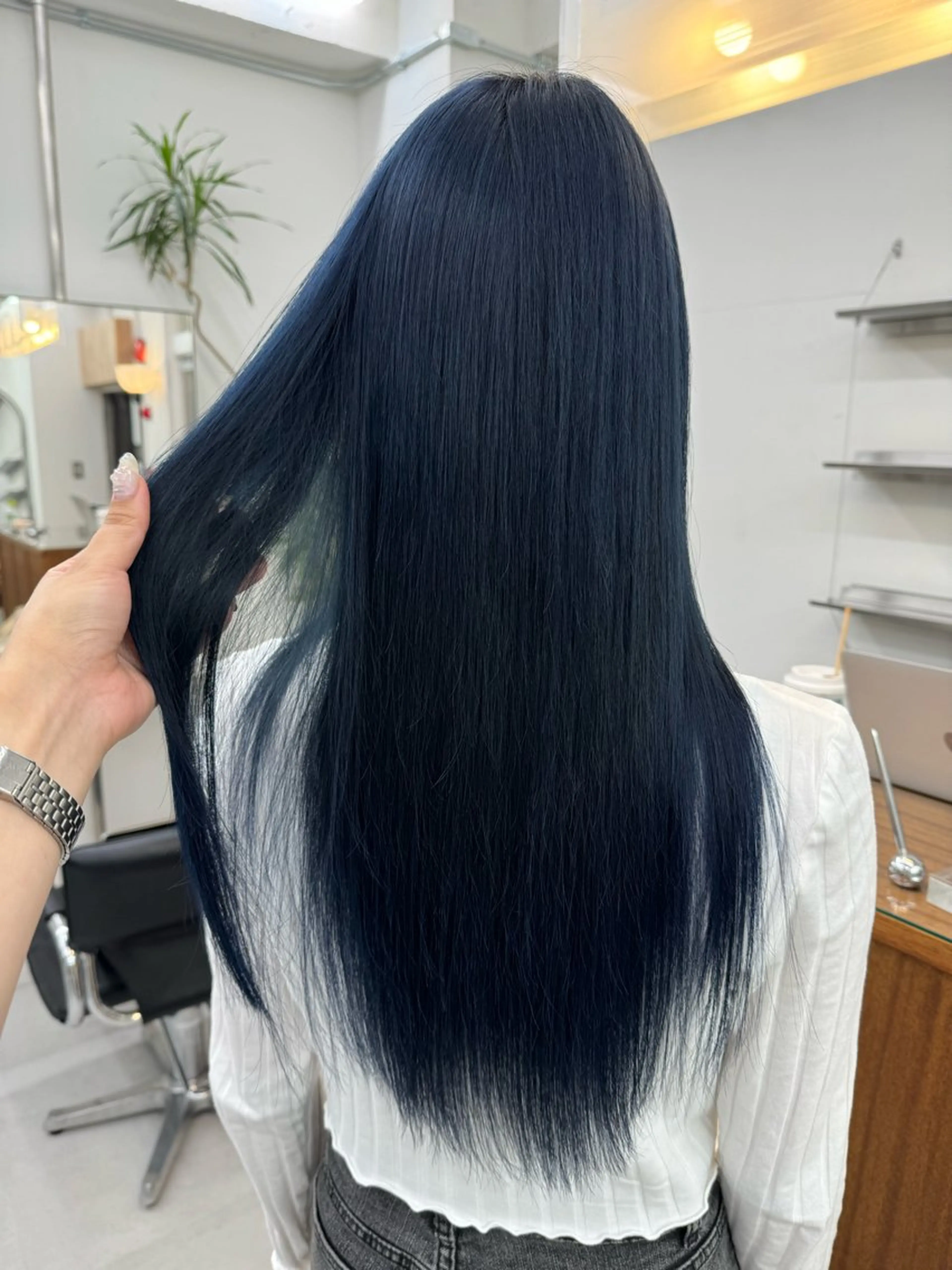 セミロング カラー カット ヘアカラー トリートメント MIES amane(アマネ)のヘアスタイル