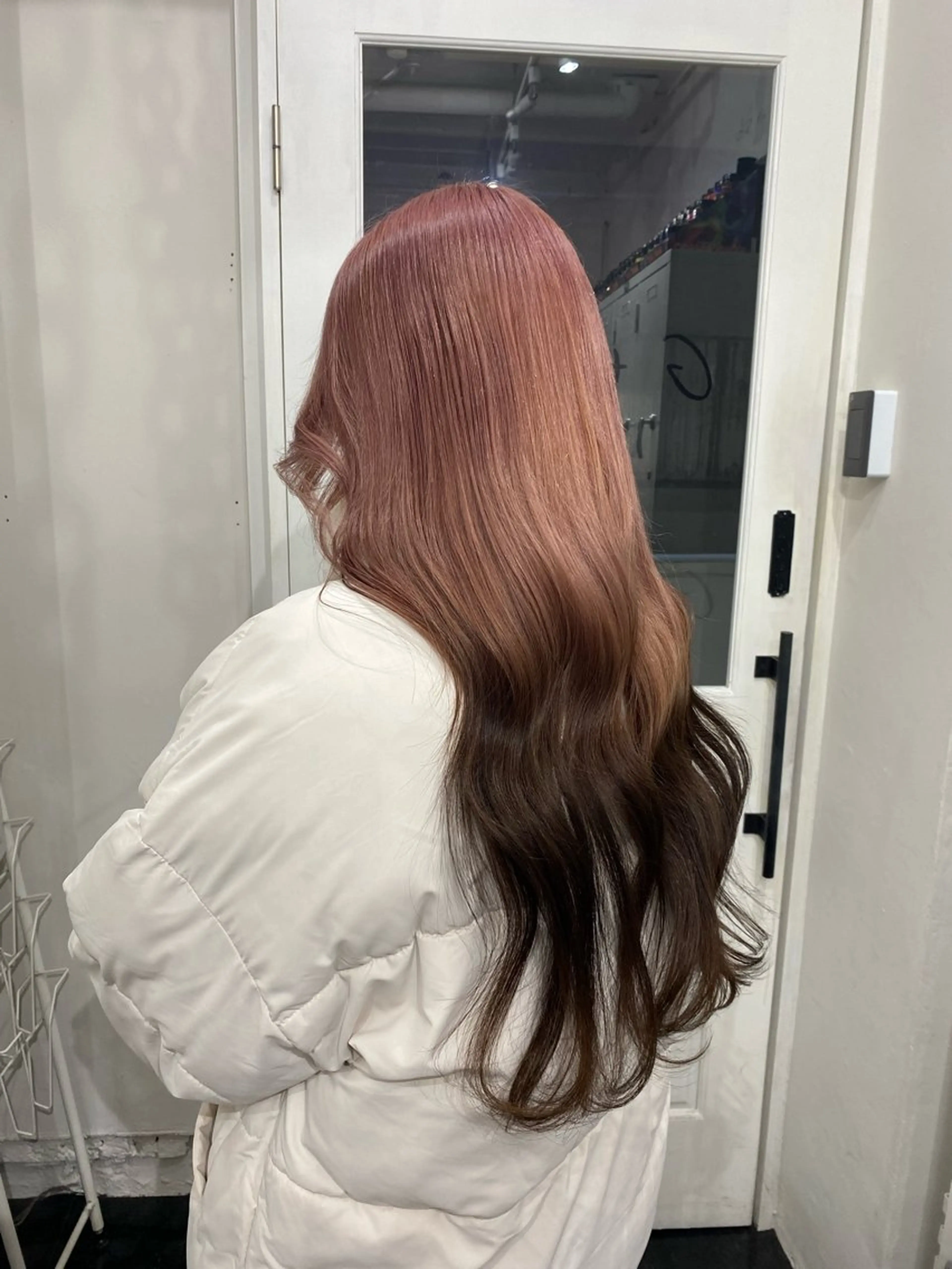 ロング カラー ベージュカラー ブラウンカラー ダークブラウン ピンクカラー ピンクベージュ ヘアカラー トリートメント ヘアセット 楓🦋韓国系レイヤー / 透明感カラー🤍のヘアスタイル