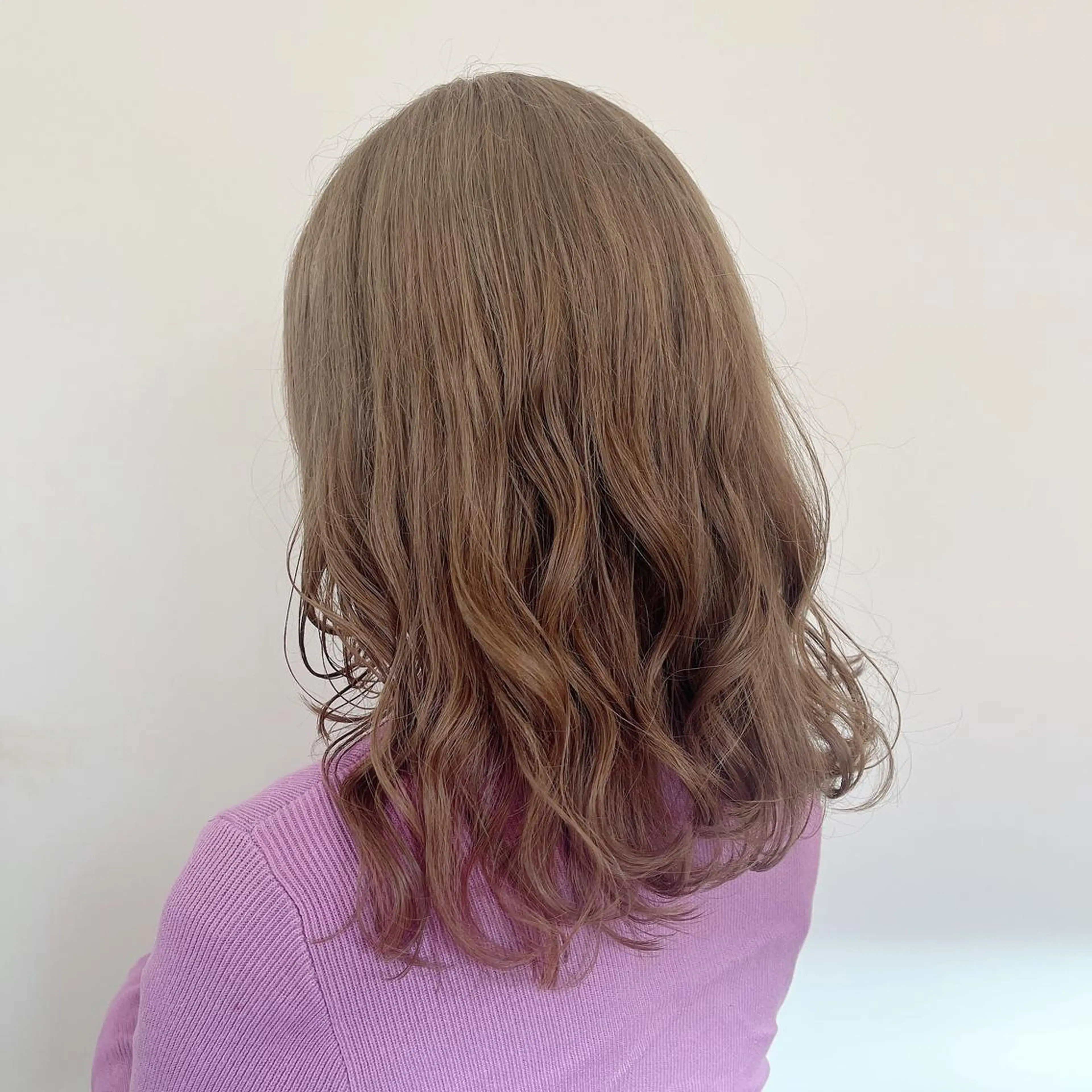 ロング カラー ブリーチ カット ヘアカラー トリートメント 🌷お洒落推しカラー moe🐰🌷のヘアスタイル