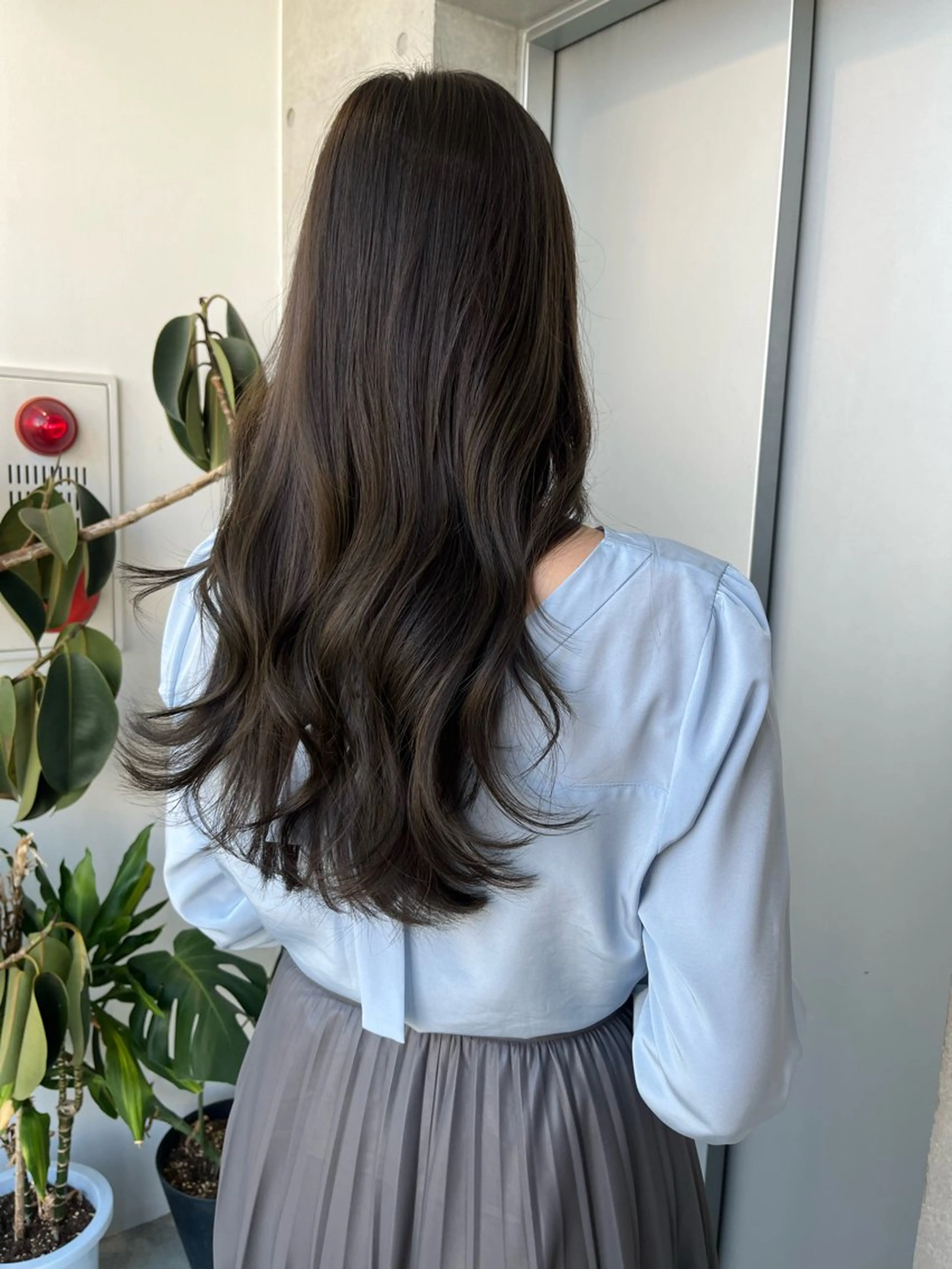 ロング カラー パーマ ヘアアレンジ ヘアカラー 透明感/オリーブ/ グレージュ/YUKAのヘアスタイル