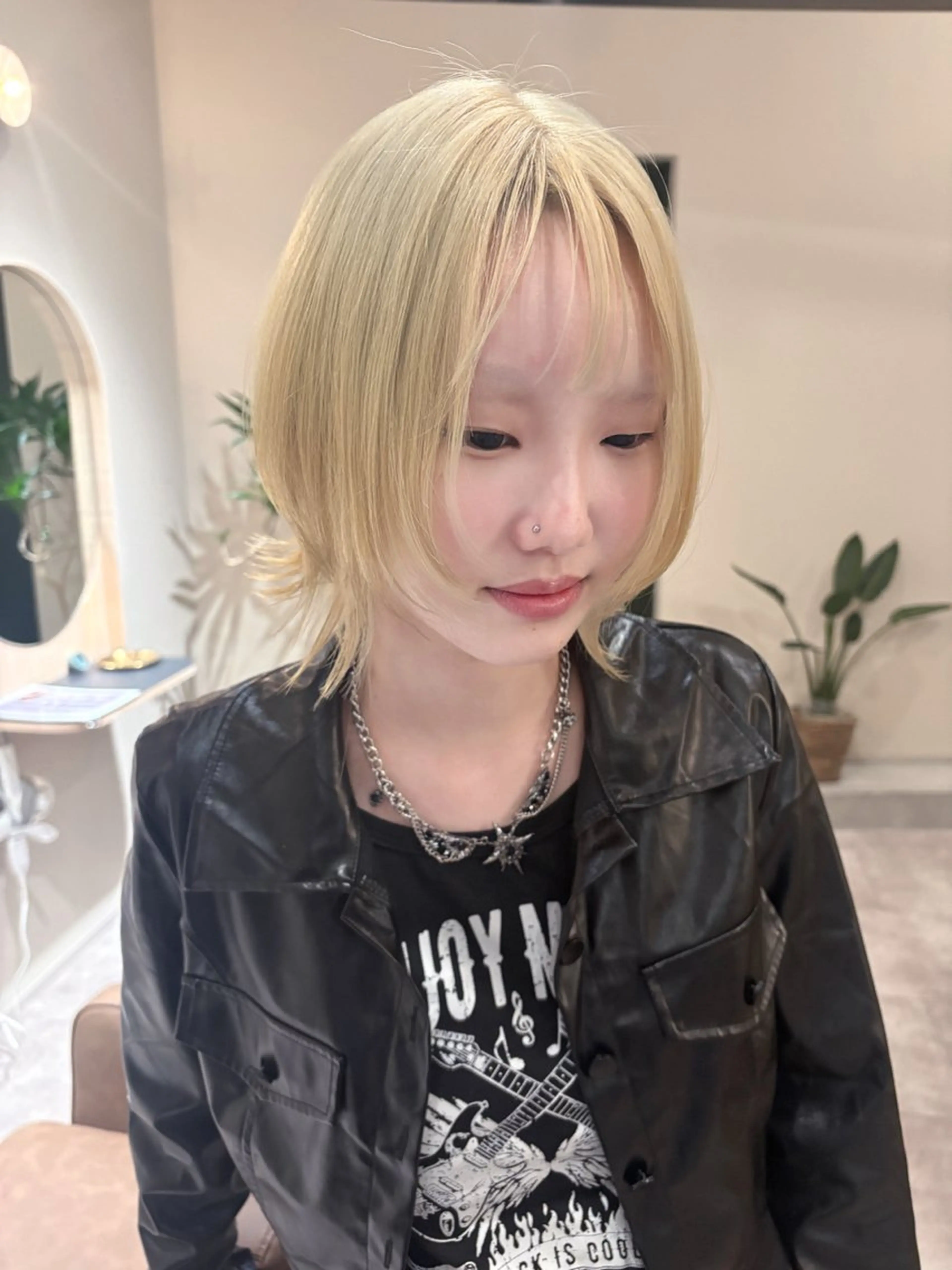 ショート 西田 朋華のヘアスタイル