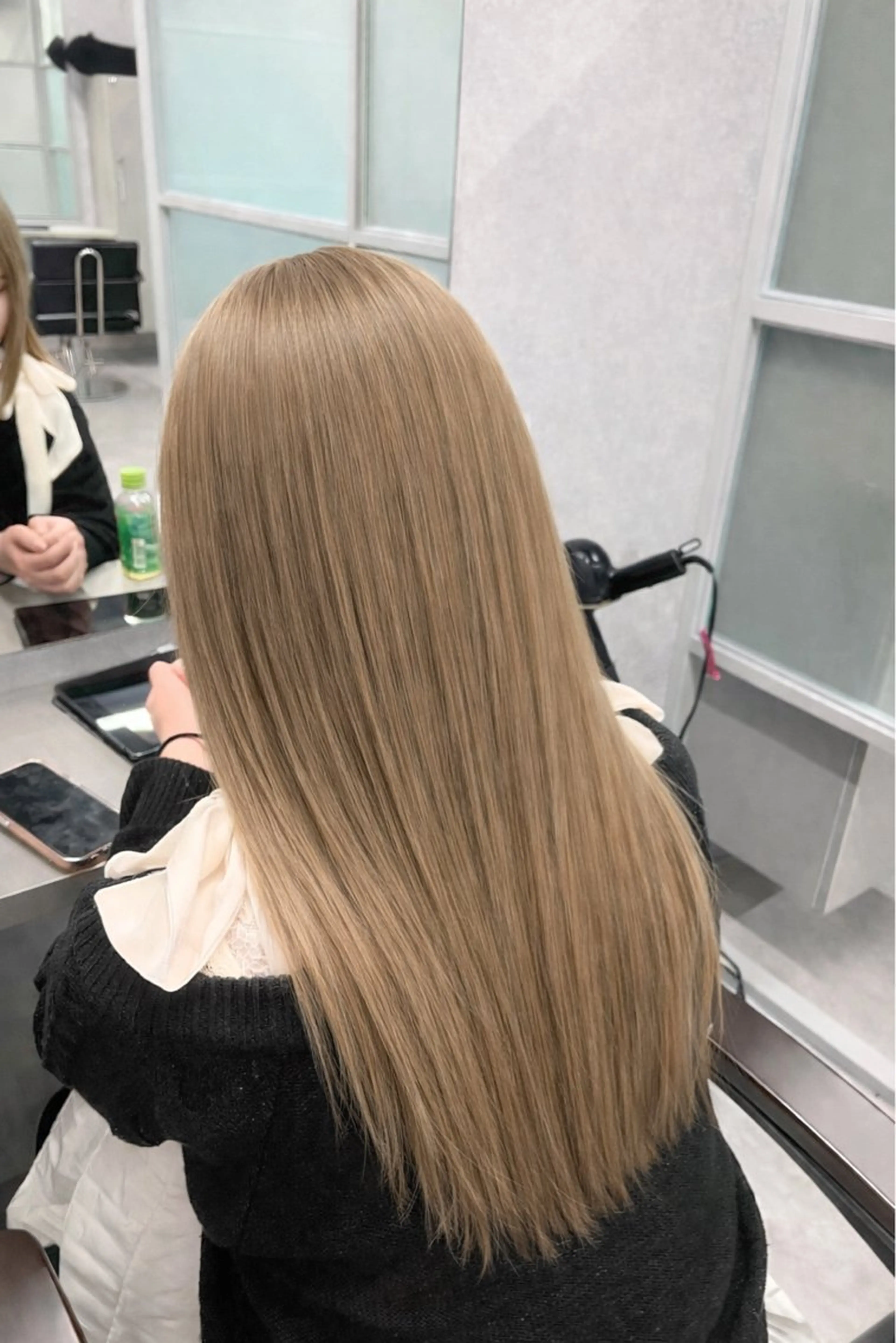 ロング カット ヘアカラー トリートメント 石津 優菜のヘアスタイル