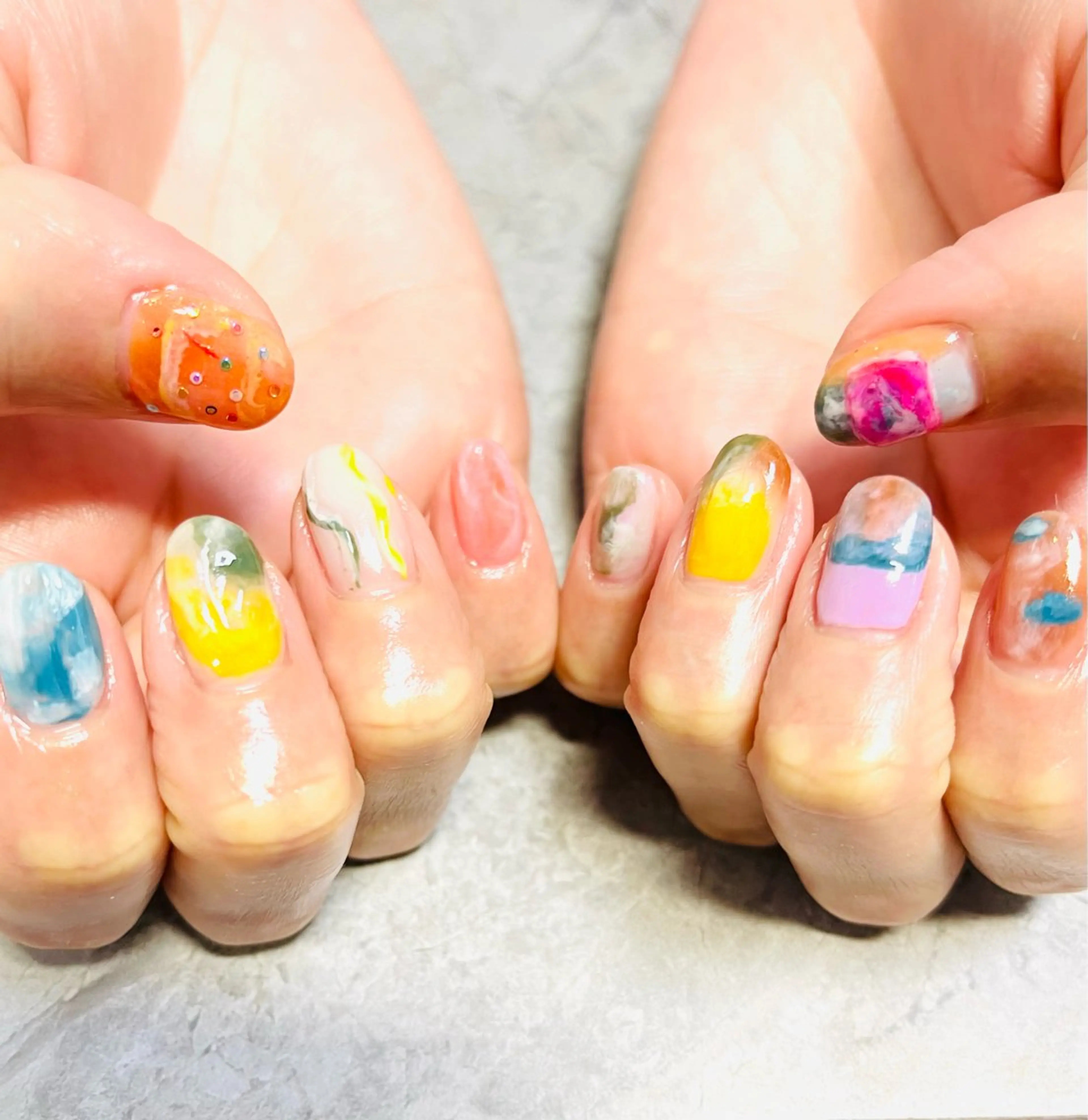 ネイル ニュアンスネイル 夏ネイル ハンドネイル ハンドケア ベテランネイル cnc  nailのネイルデザイン