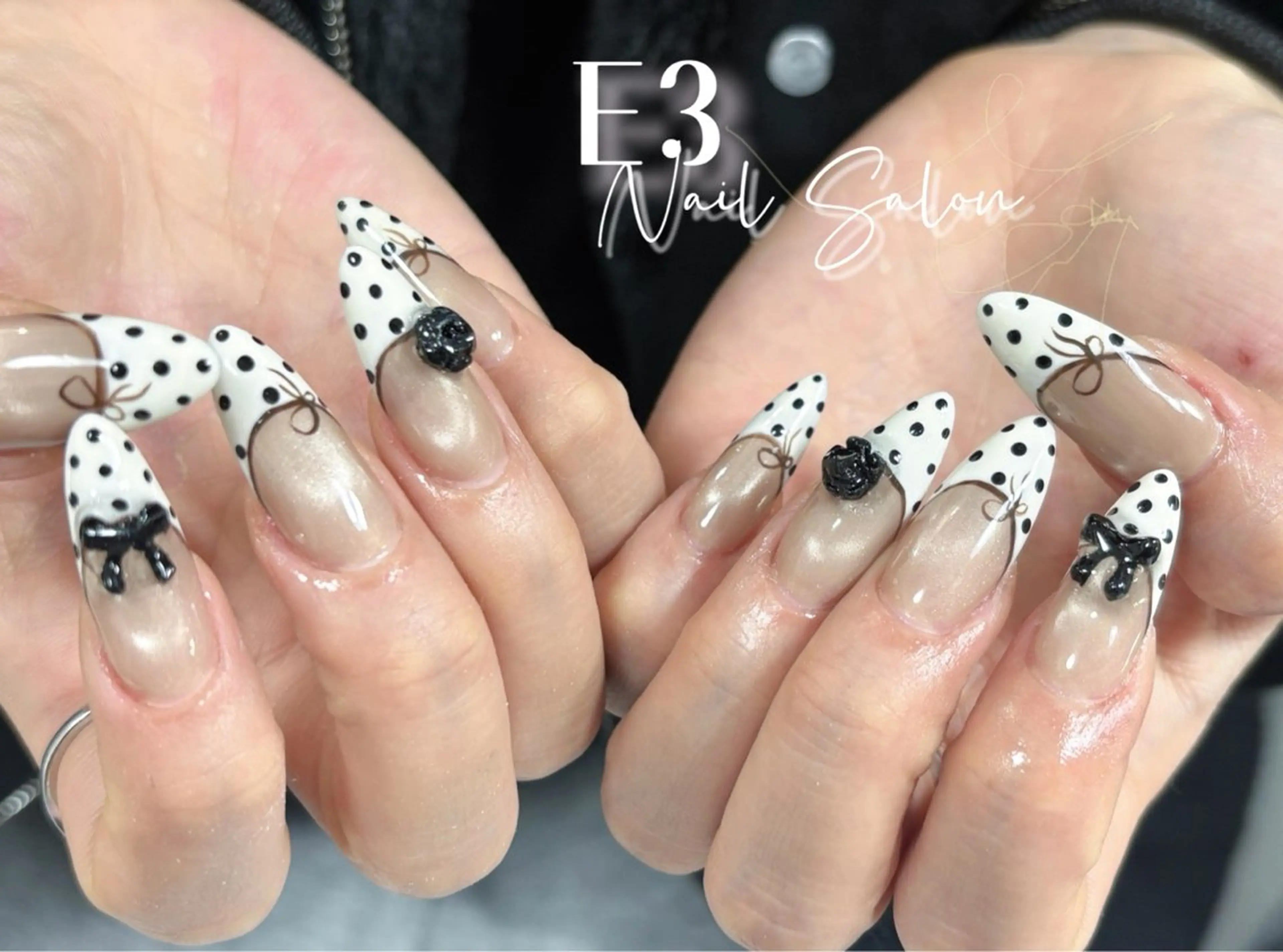 ネイル フレンチネイル ジェルネイル ガラスフレンチ グラデーション キラキラネイル ハンドネイル E3 Nail Salonのネイルデザイン