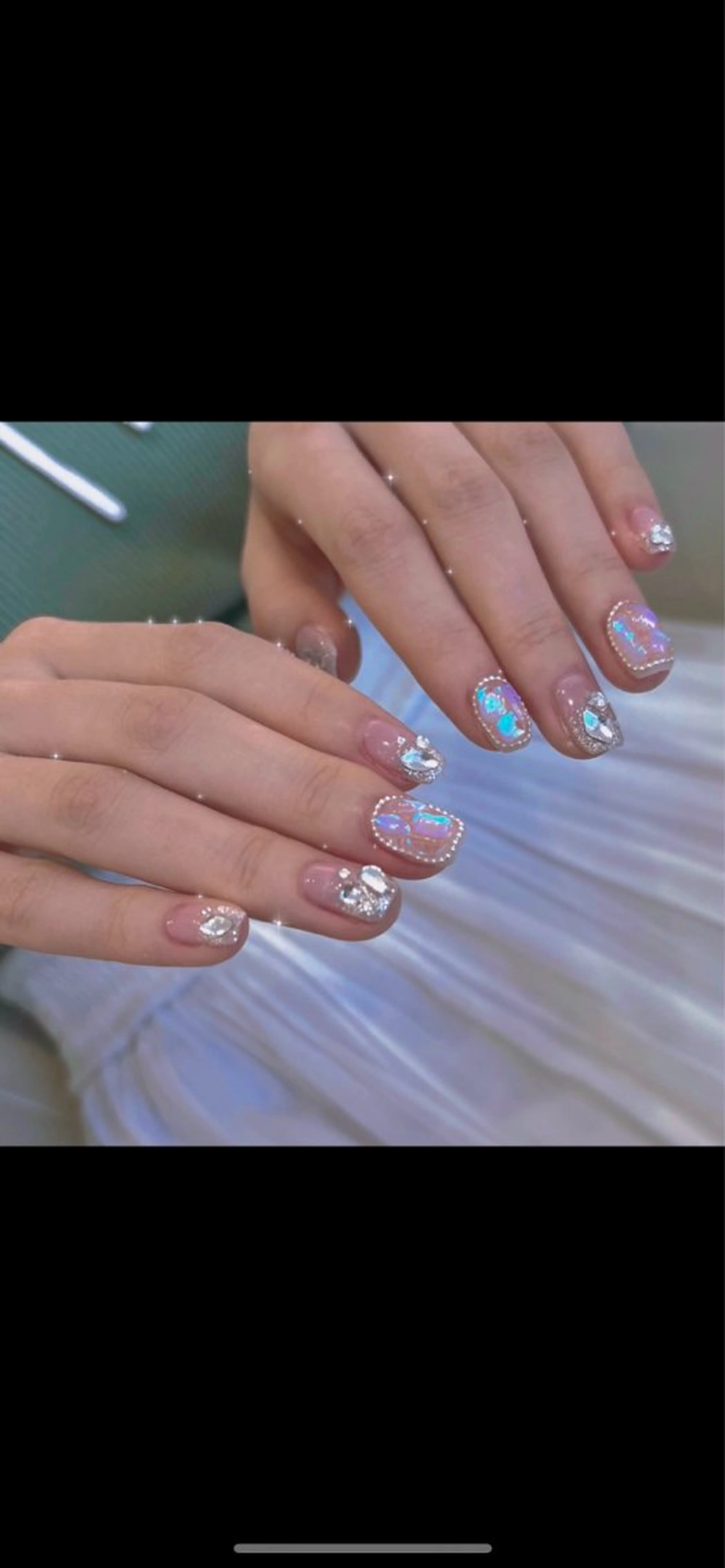 ネイル Shhh ...のネイルデザイン