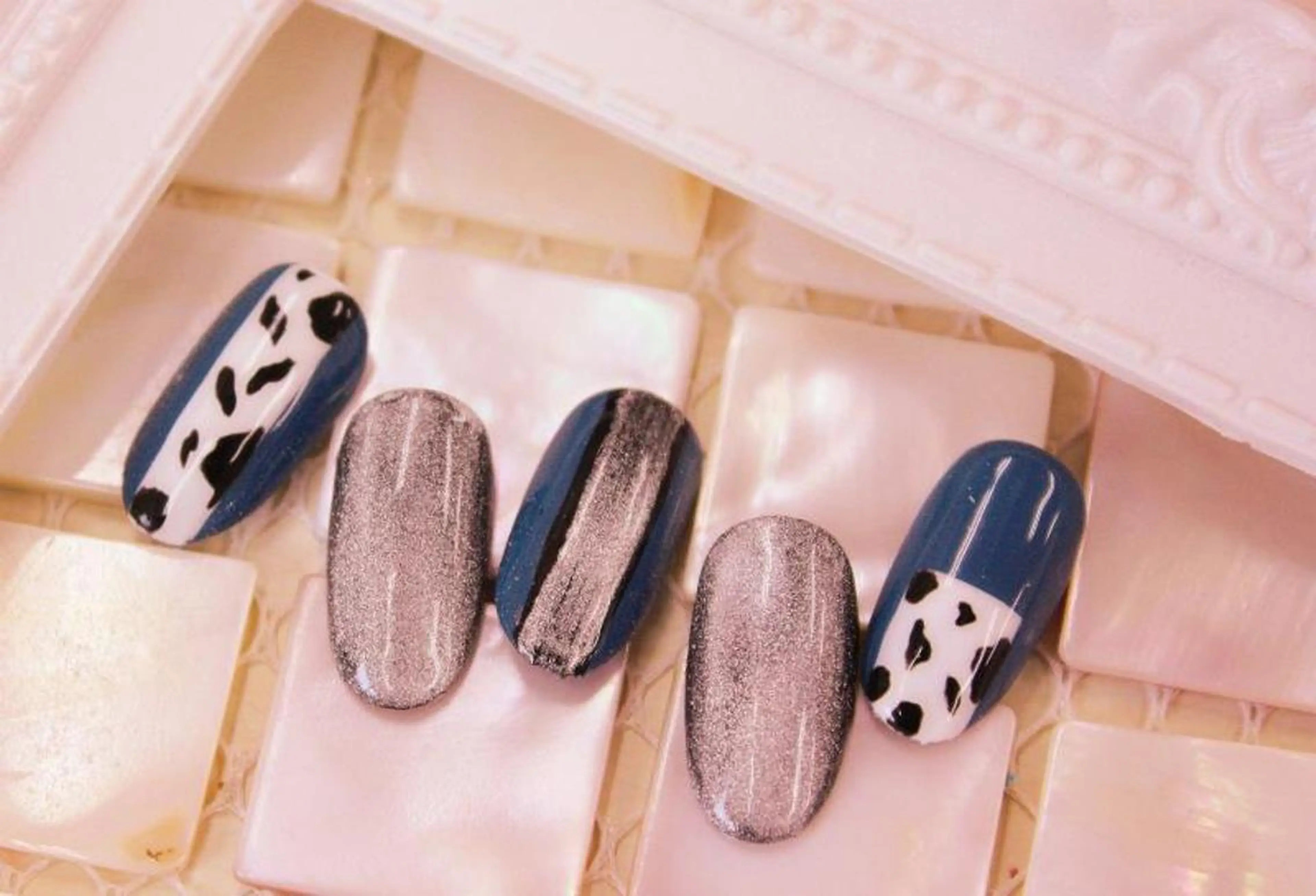 ネイル リラネイル Aikenのネイルデザイン